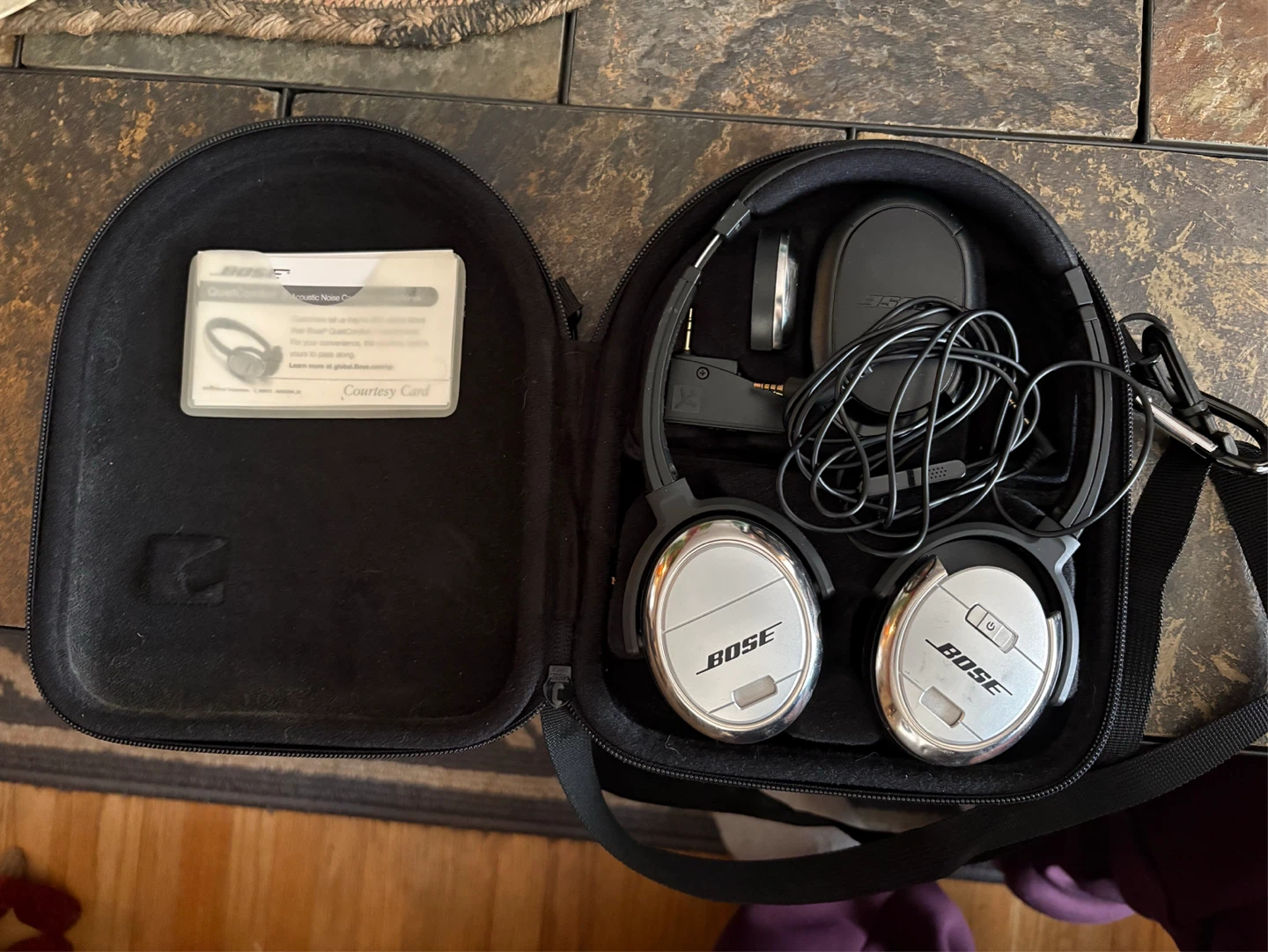 Bose Quiet Comfort 3 Acoustic Noise Cancelling Headphones