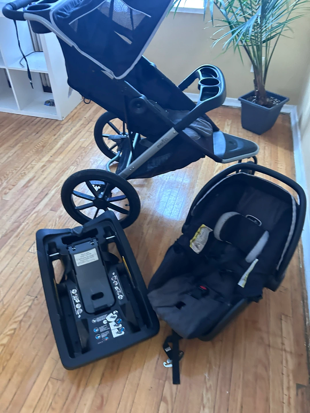 Evenflo Stroller & Car Seat Combo
