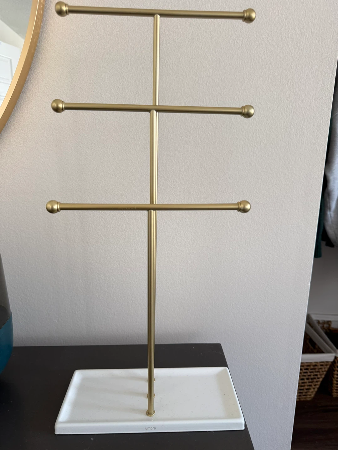 Umbra Gold Jewellery Stand