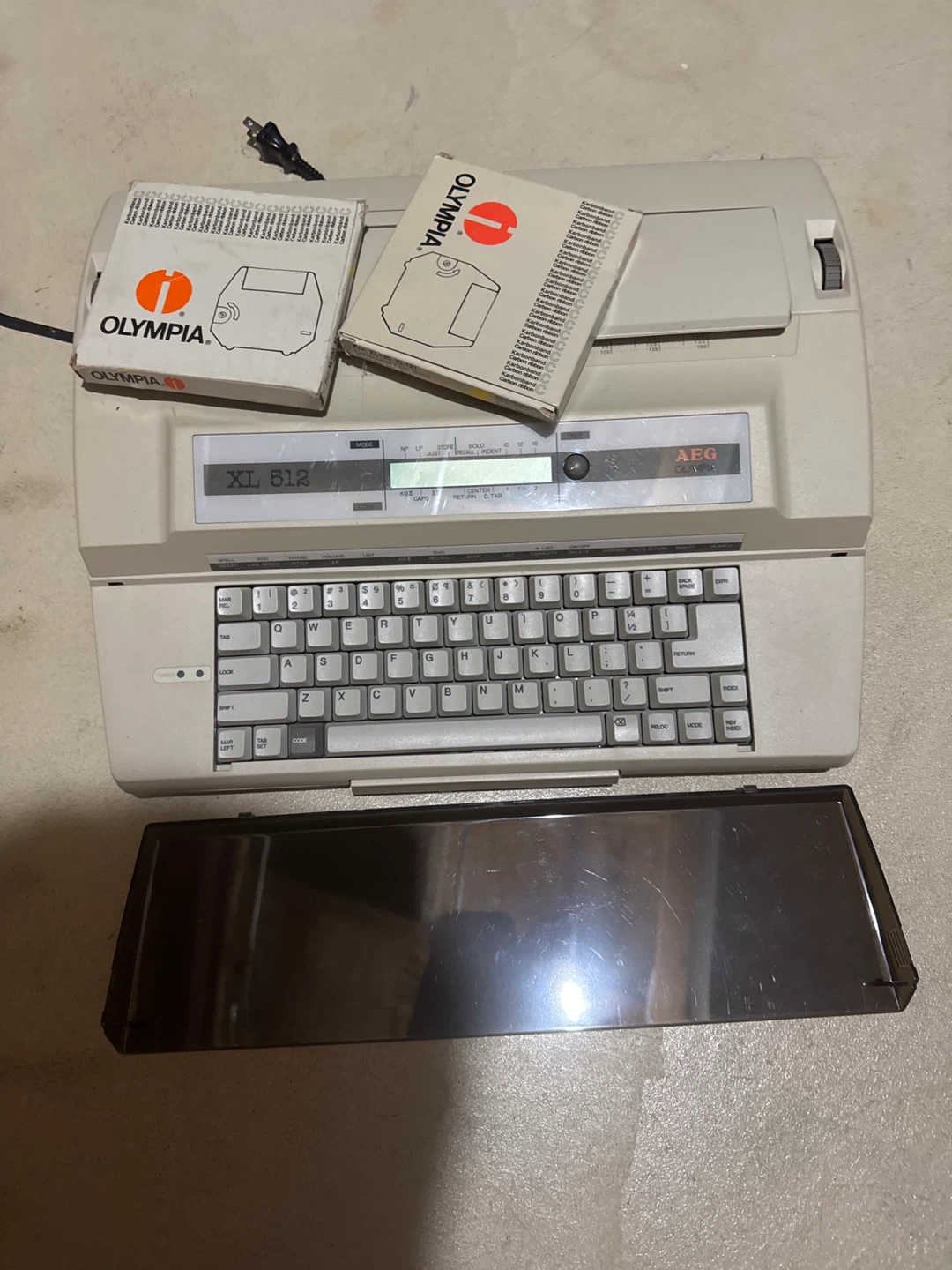 Vintage Olympia XL 512 Typewriter