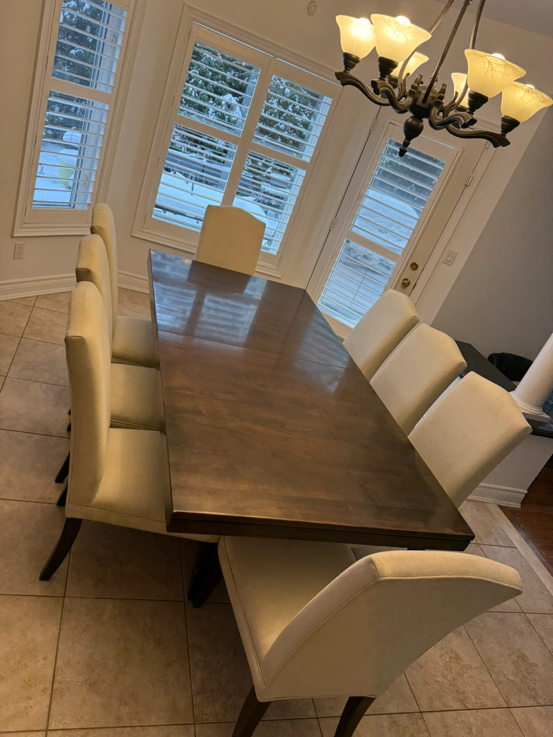 Dining Table with 8 Chairs - beige