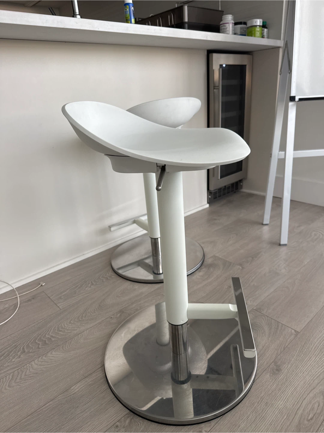 White Bar Stools - Set of 2 - photo 3
