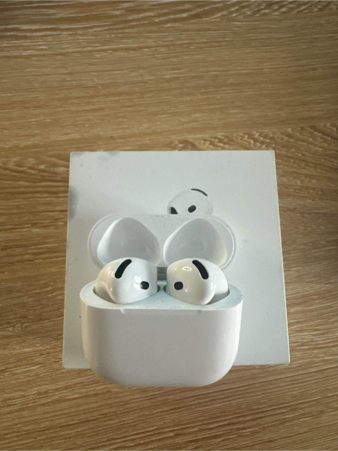 Apple AirPods Pro with Charging Case