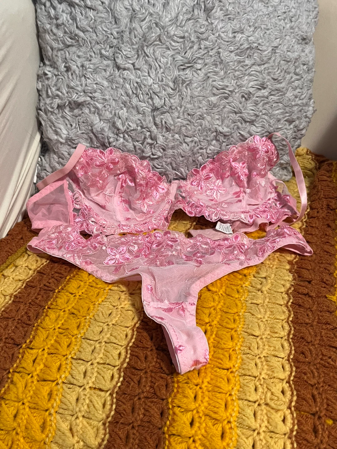 NEW Pink Lingerie Set (Size L)