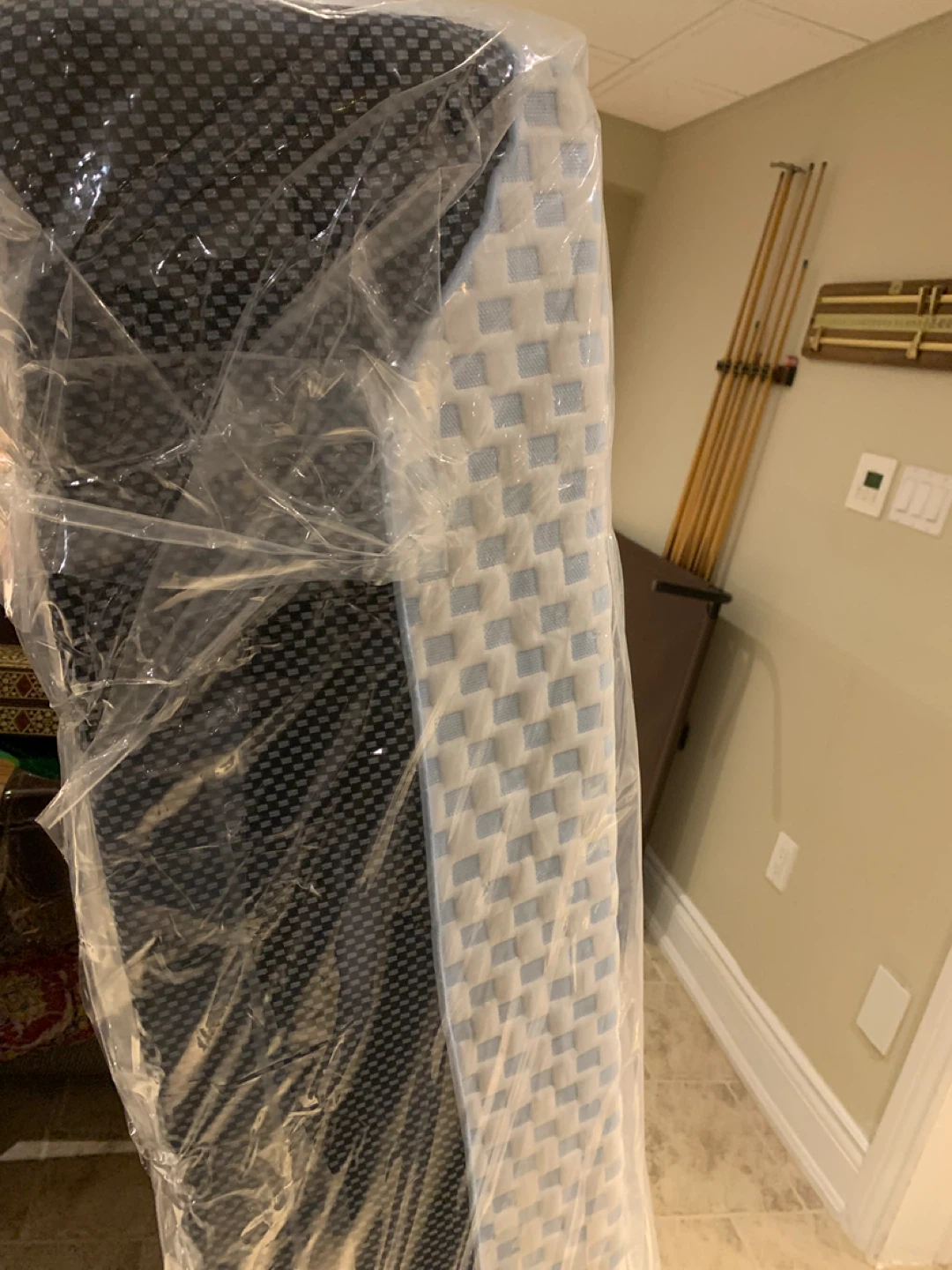 Queen size mattress - photo 2