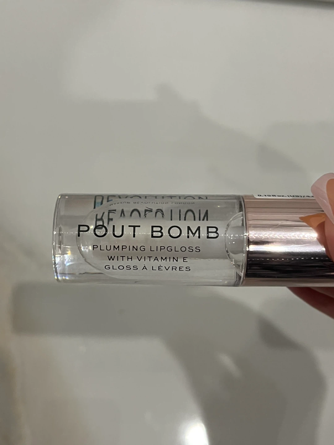 Revolution Lipgloss - photo 2