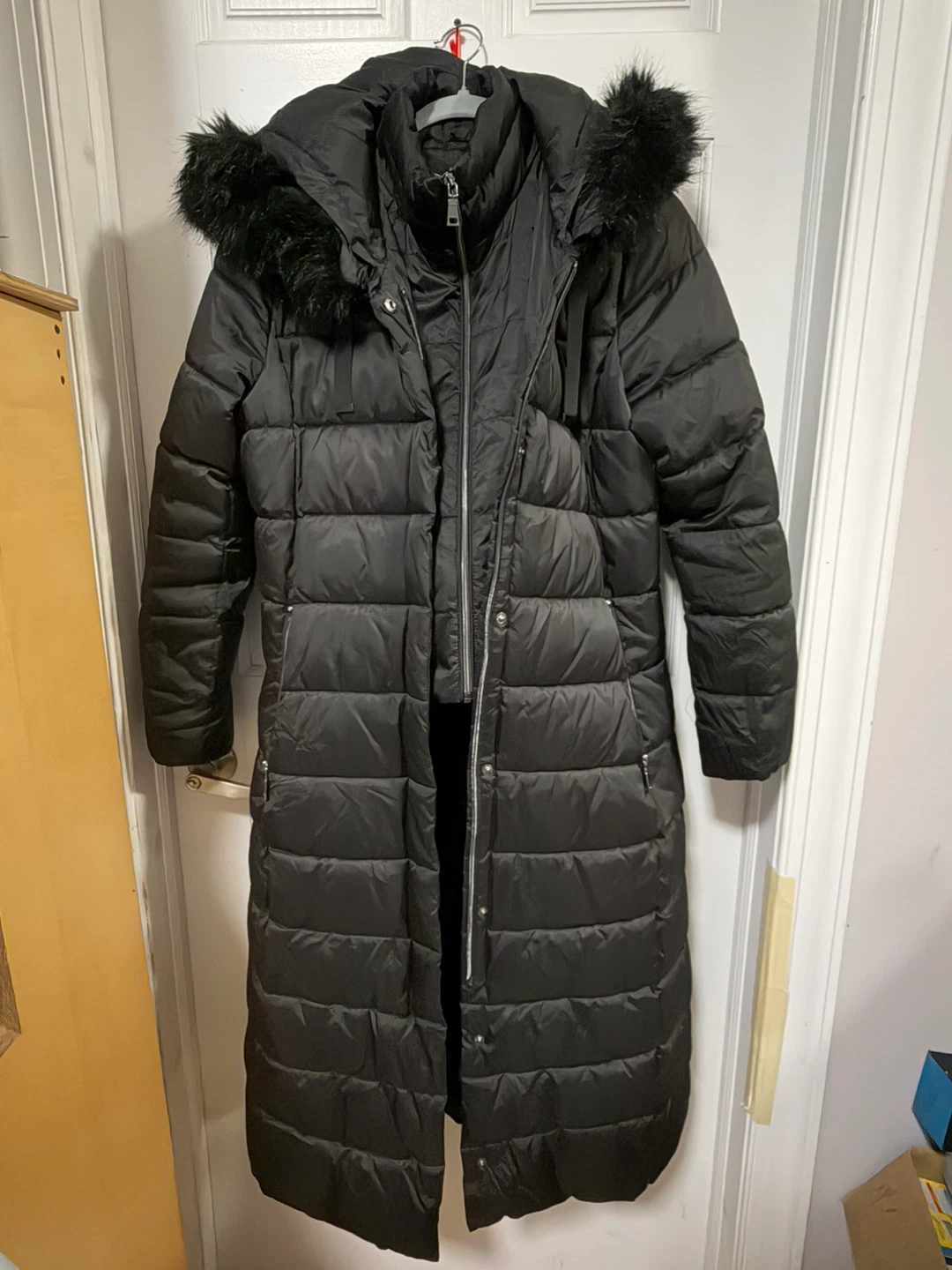 Black long coat for winter - photo 2