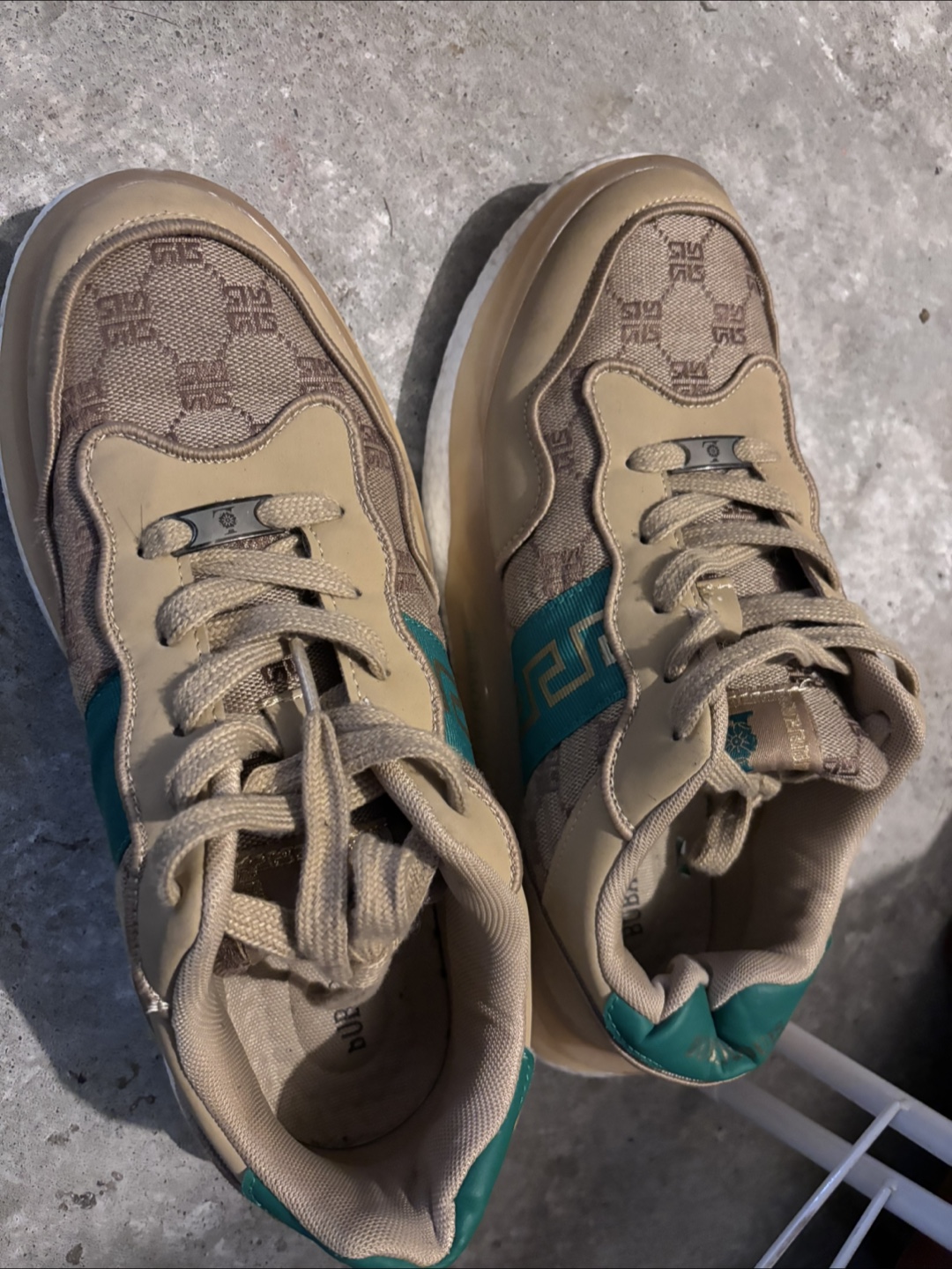 BUBAOLOUIS Beige & Green Sneakers - Size 9.5