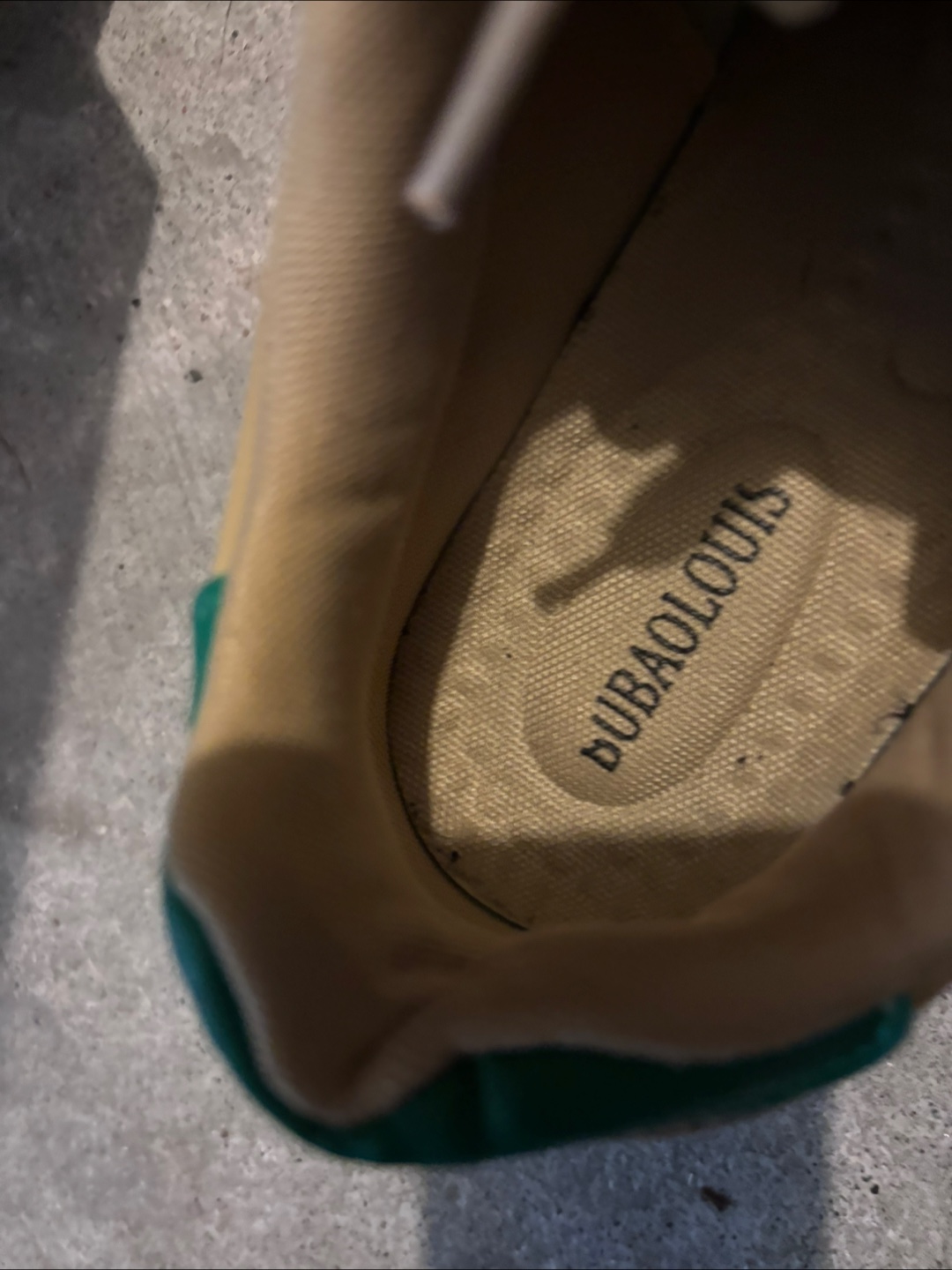 BUBAOLOUIS Beige & Green Sneakers - Size 9.5 - photo 2