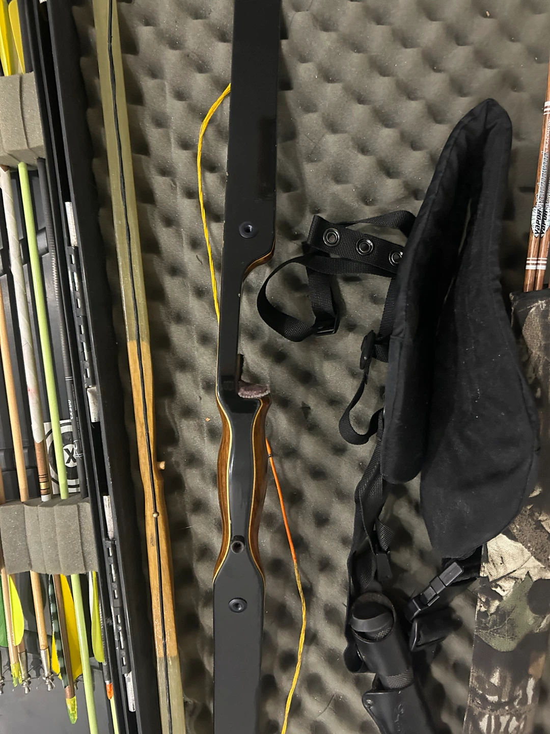 Browning Nomad I Stalker Recurve Bow  sets of high end arrows - photo 5