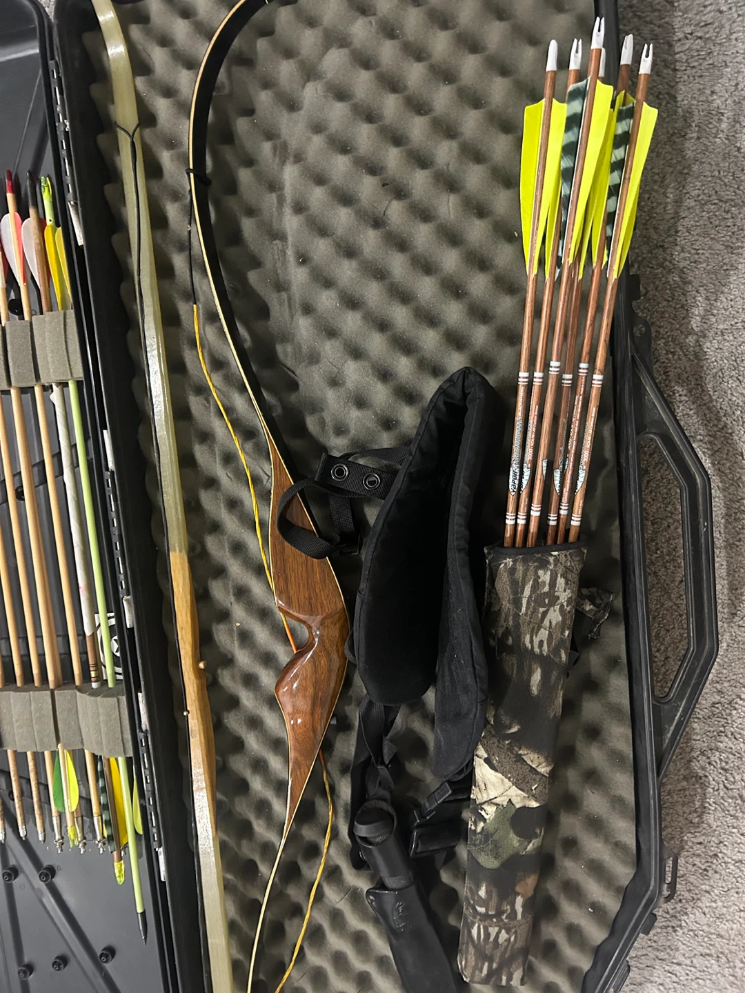 Browning Nomad I Stalker Recurve Bow  sets of high end arrows - photo 2