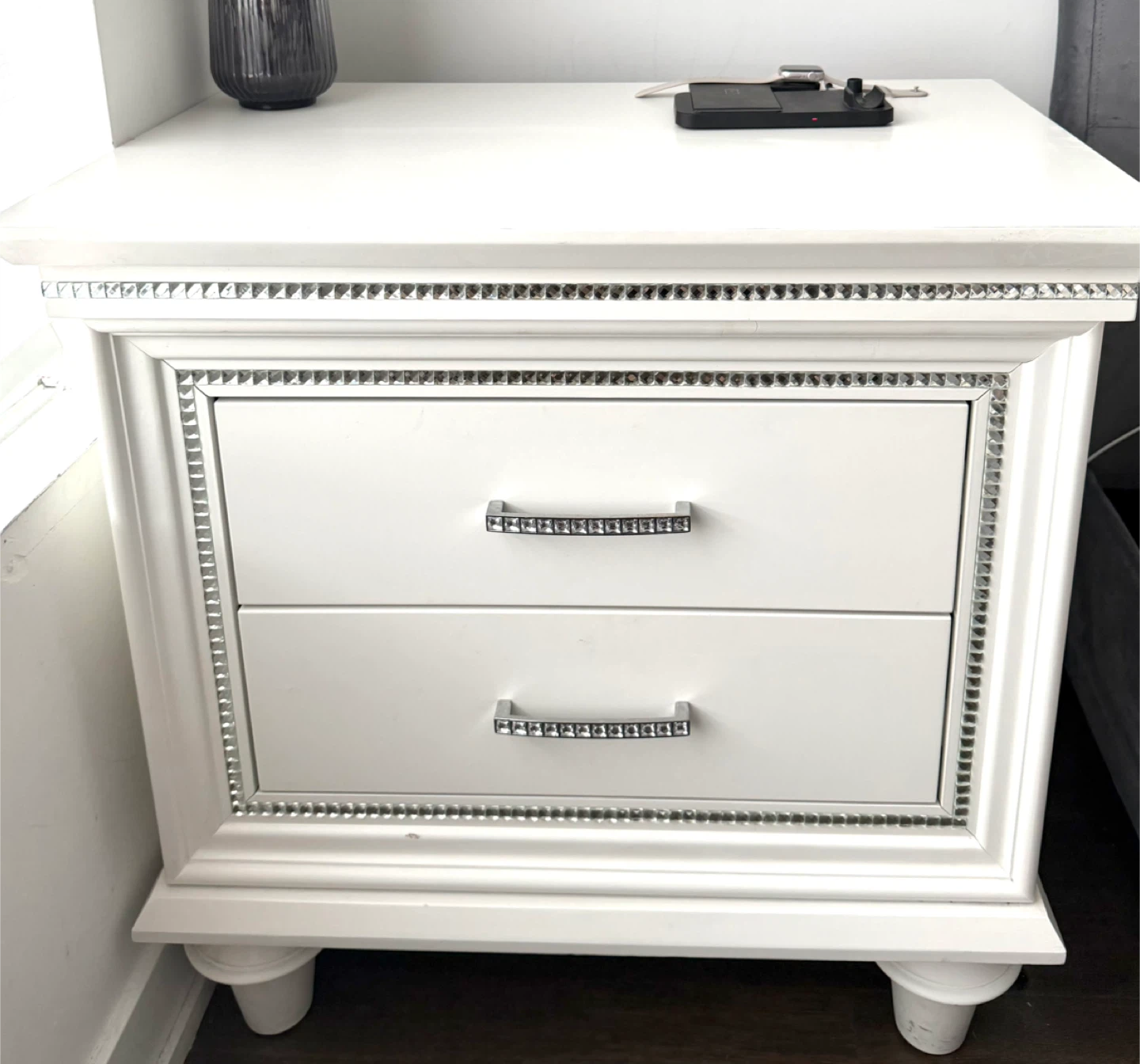 White 2-Drawer Nightstand with Crystal Accents