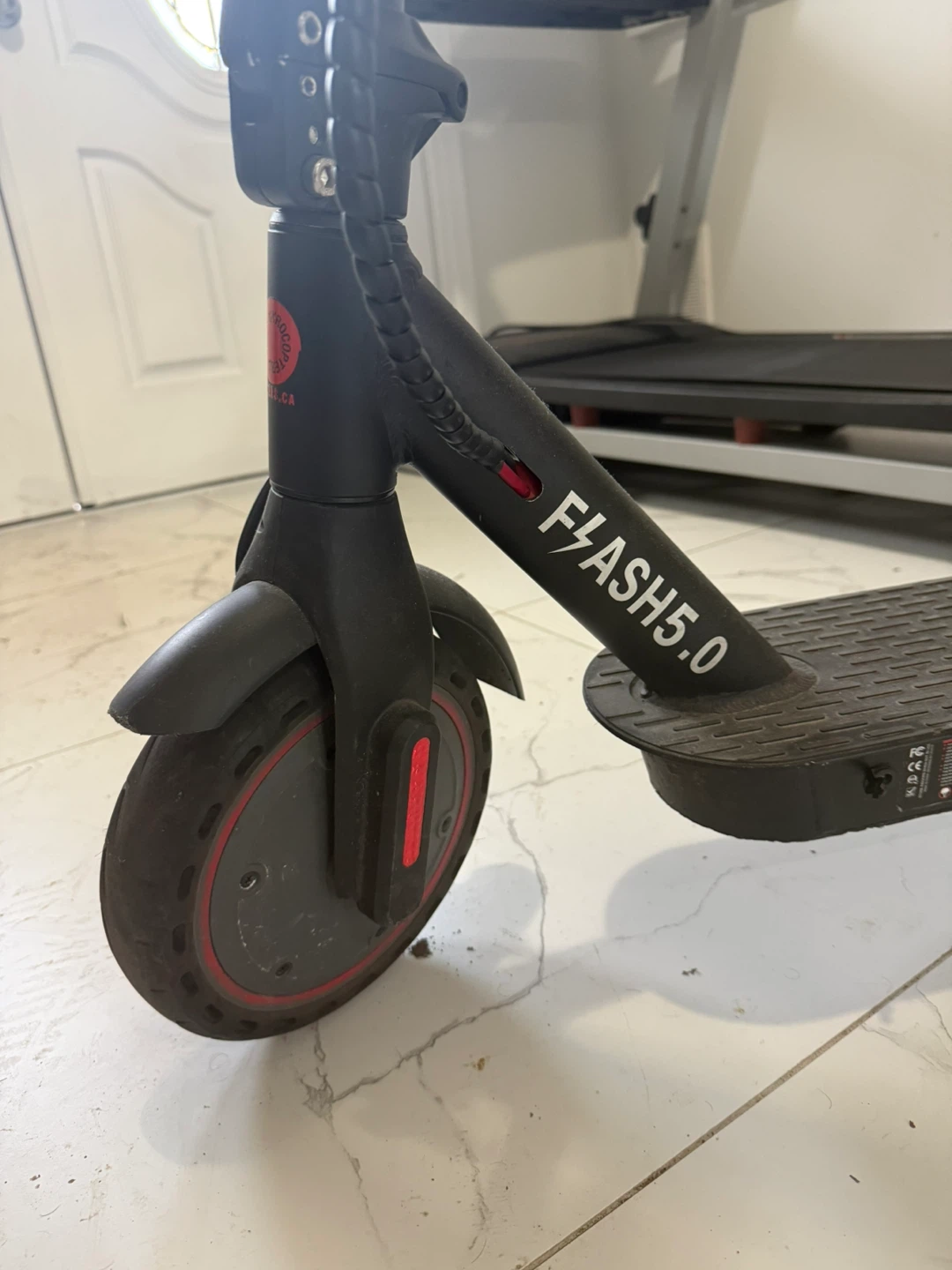 Apollo Flash 5.0 Electric Scooter