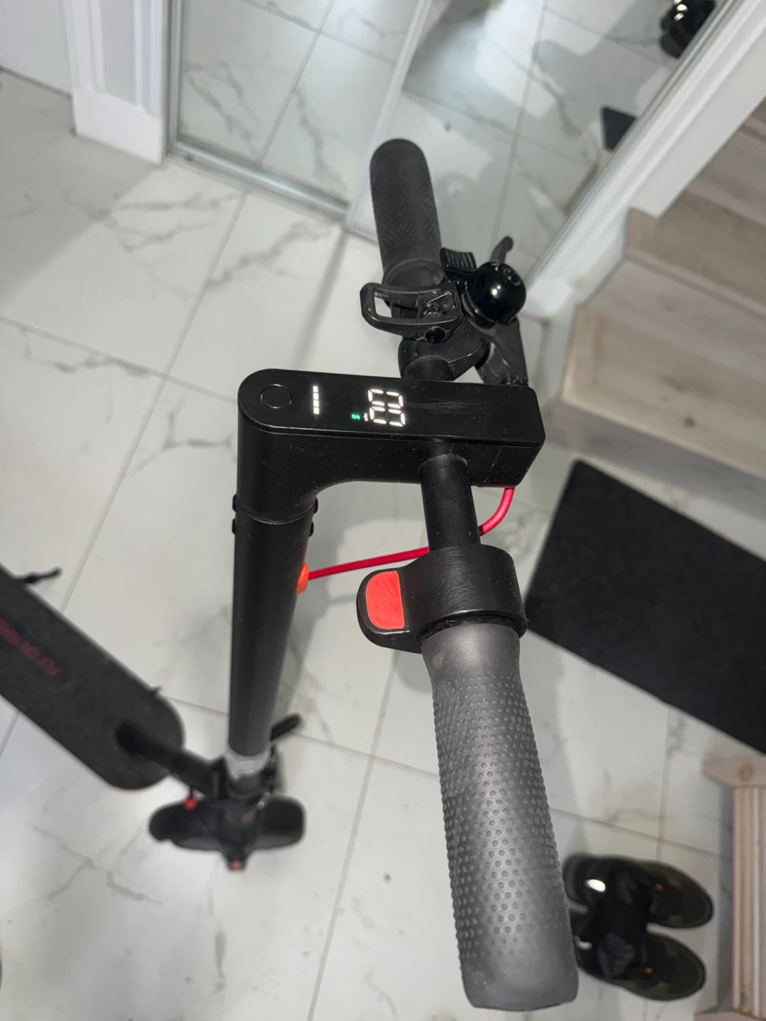 Apollo Flash 5.0 Electric Scooter - photo 4
