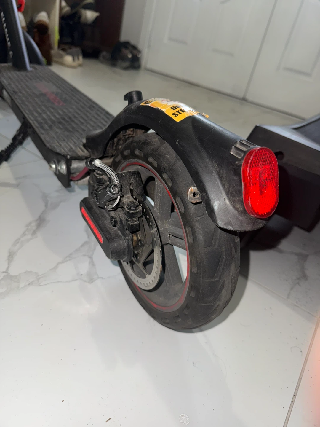 Apollo Flash 5.0 Electric Scooter - photo 3