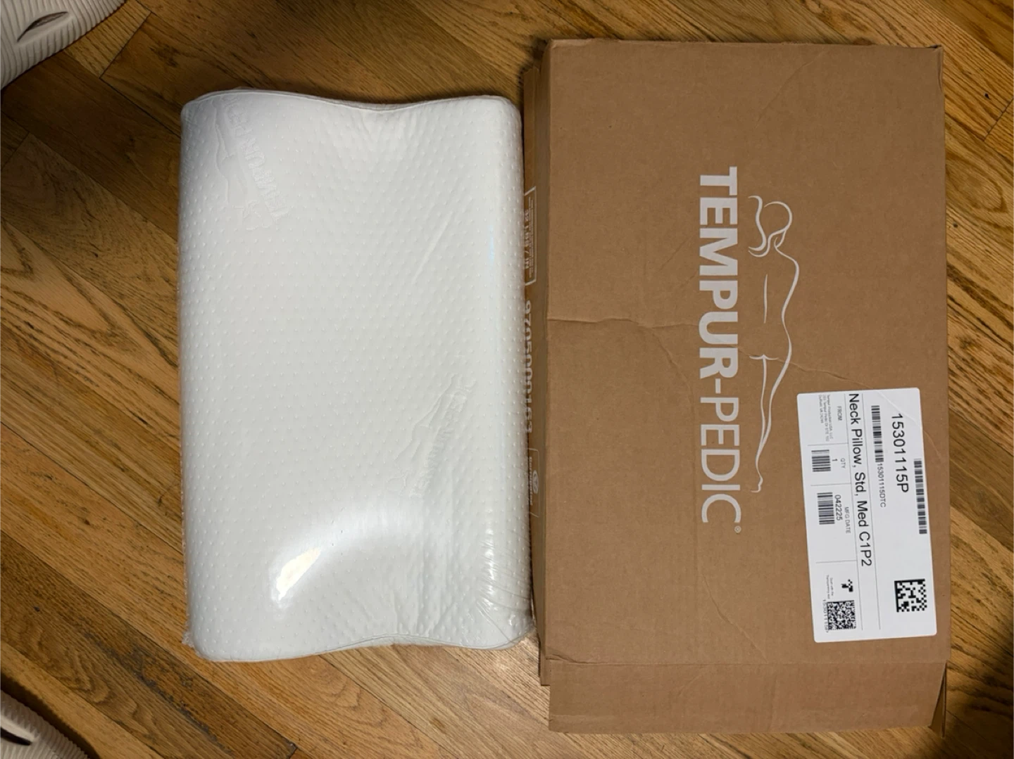 New Tempur-Pedic Neck Pillow Std Med C1P2