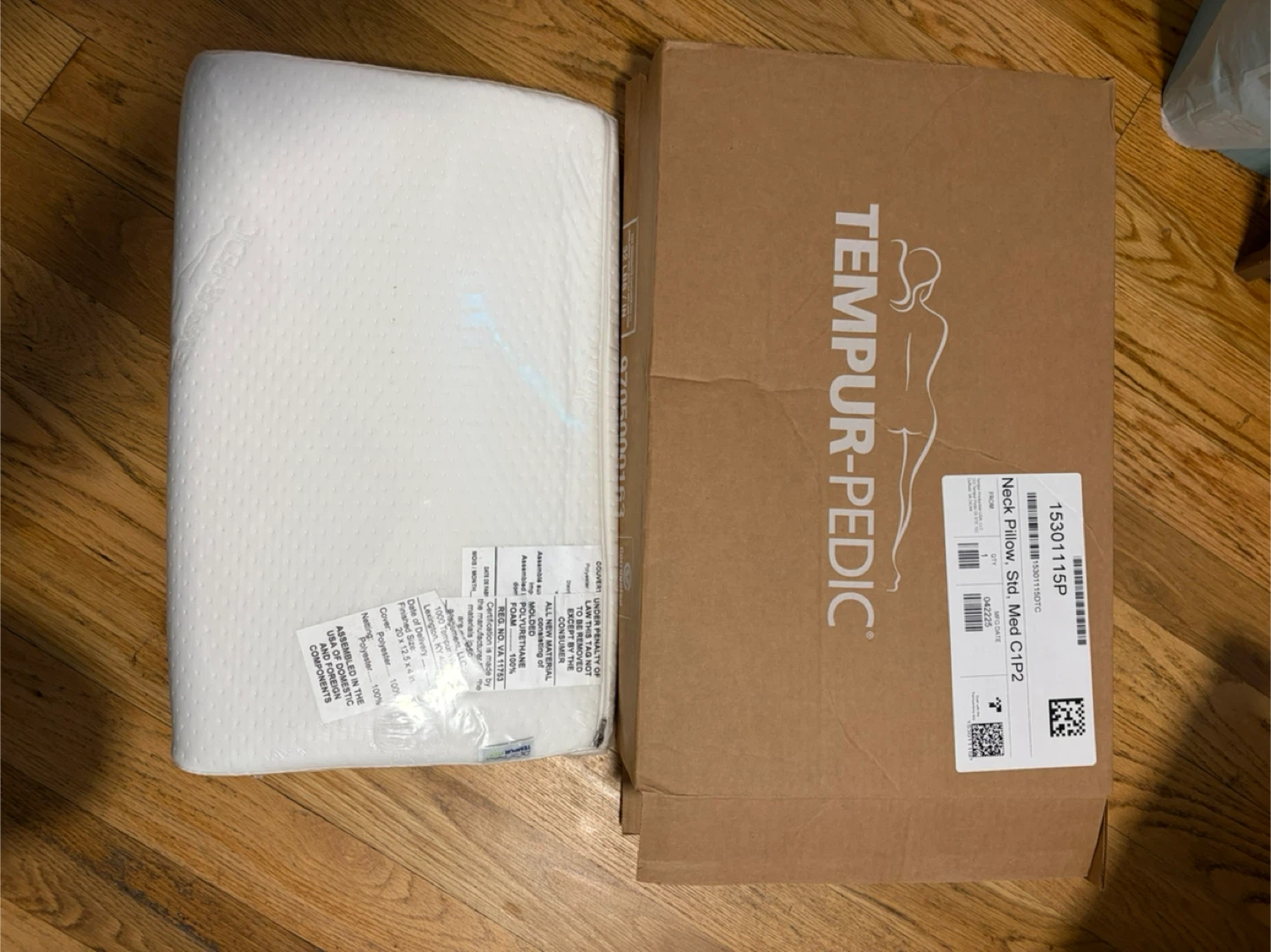 New Tempur-Pedic Neck Pillow Std Med C1P2 - photo 2
