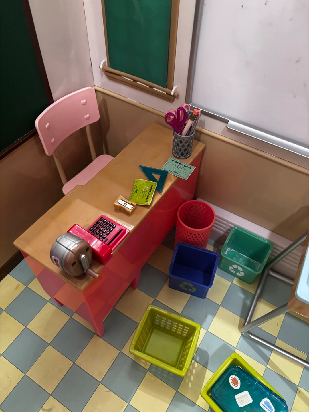 Doll School Room - photo 4