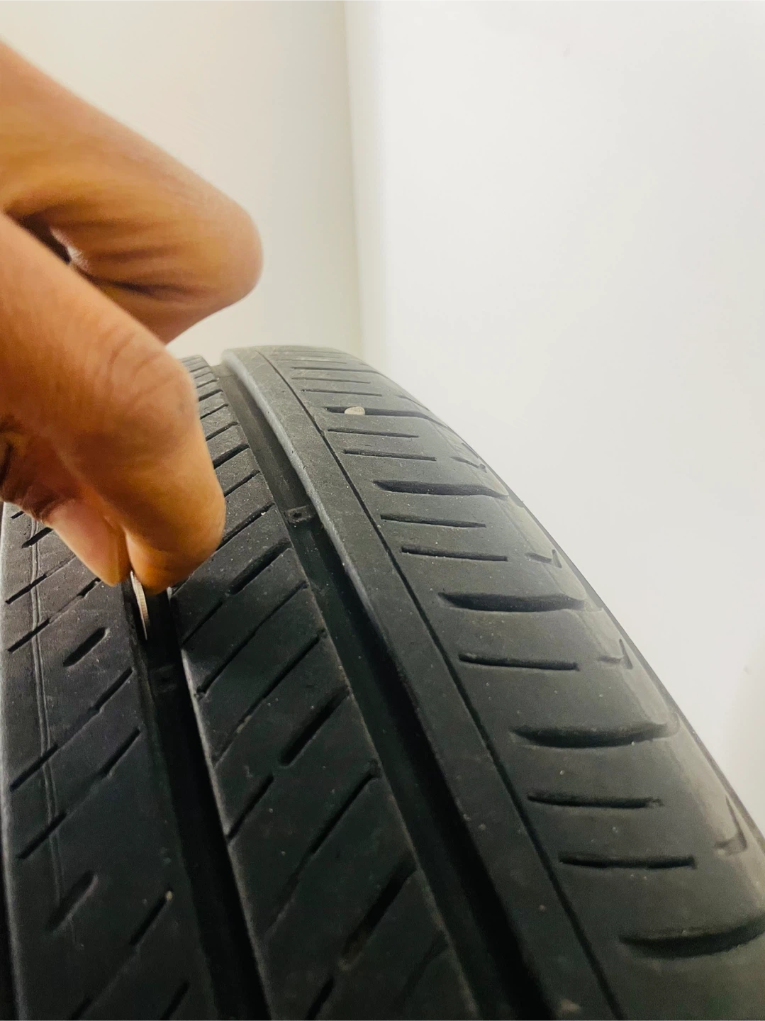 Kumho Solus TA31 235/65R17 All season Tire Set - photo 4