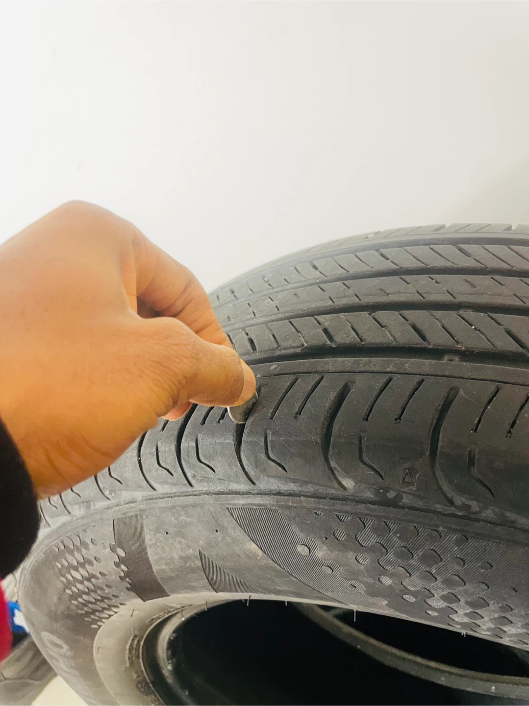 Kumho Solus TA31 235/65R17 All season Tire Set - photo 3