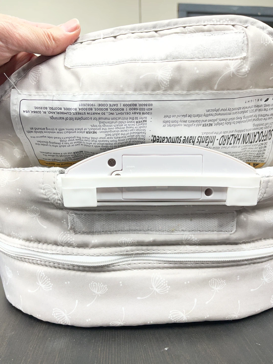 Baby Delight Infant Snuggle Nest - travel bassinet - photo 4