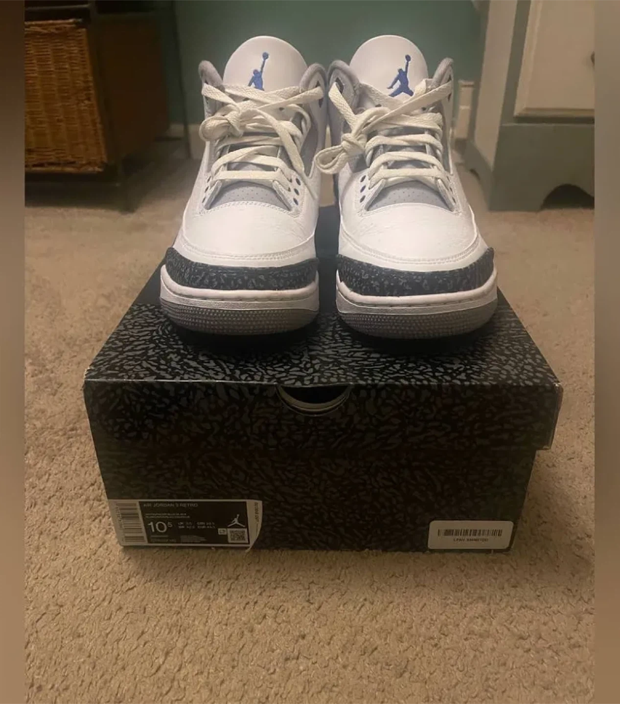 Air Jordan 3 Retro Size 10.5 - photo 2
