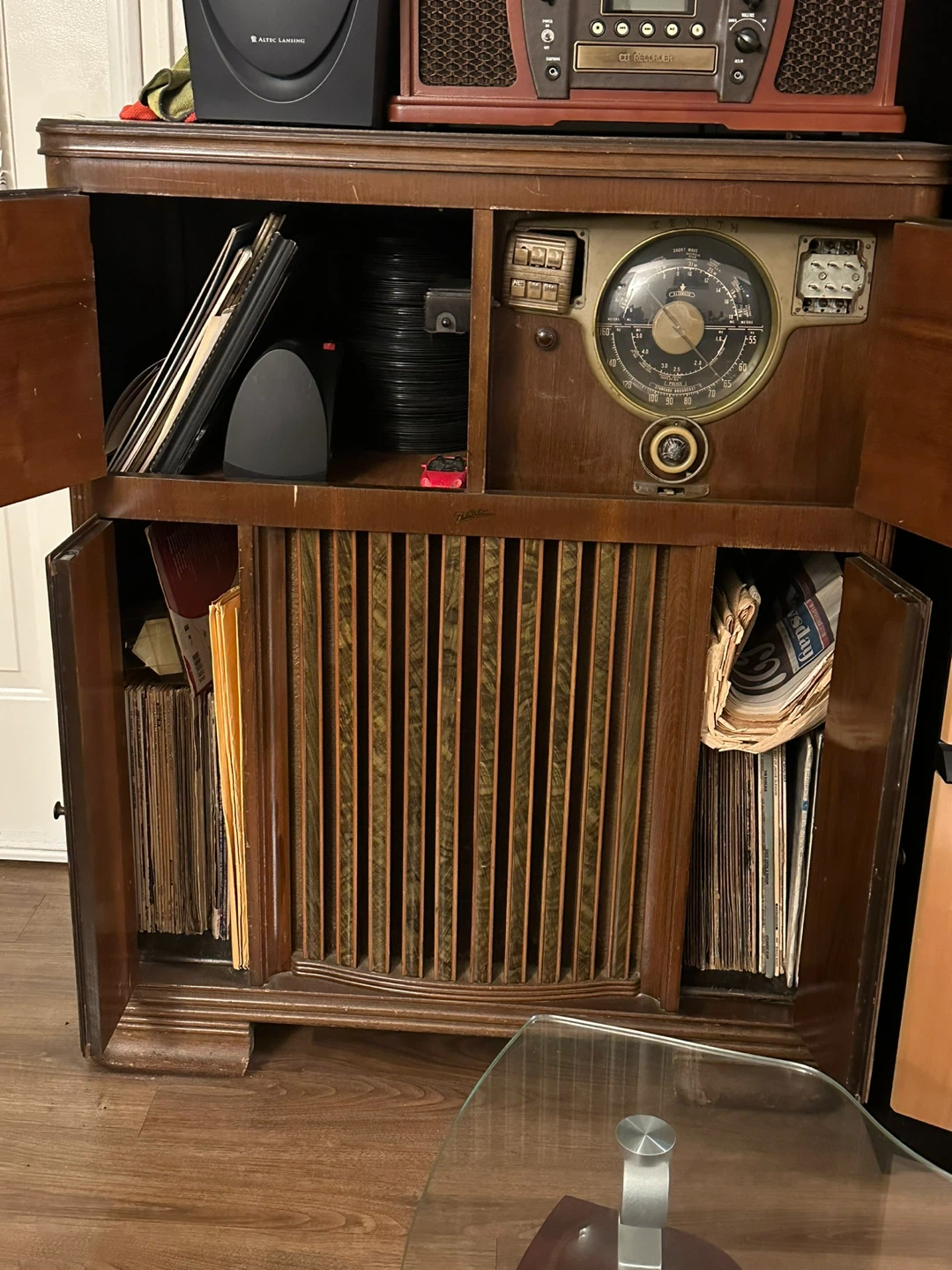Antique 1930’s Zenith Shortband Radio - Storage for Records - photo 4