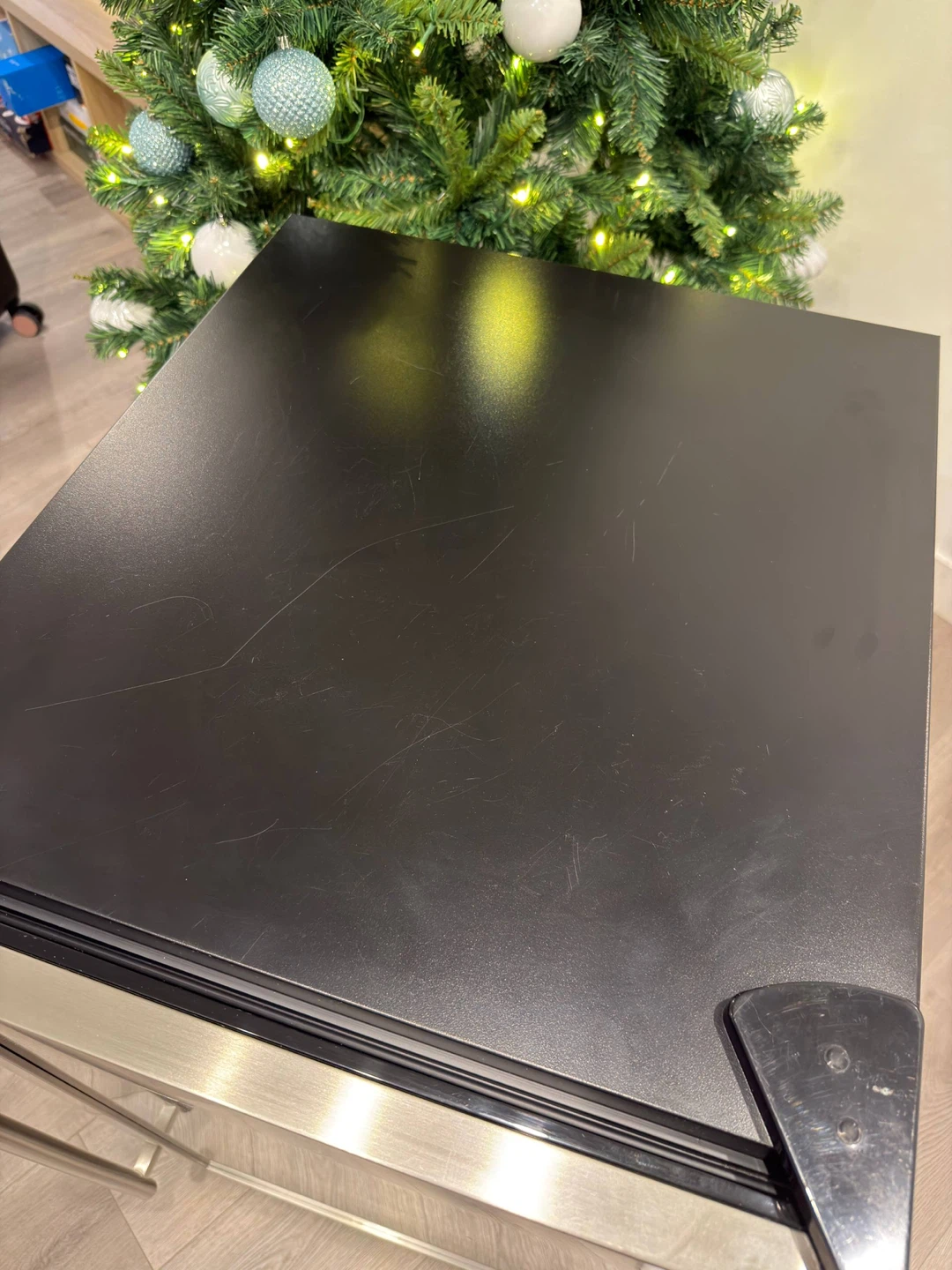 Danby Designer Wine Cooler - Black & Stainless Steel - photo 3