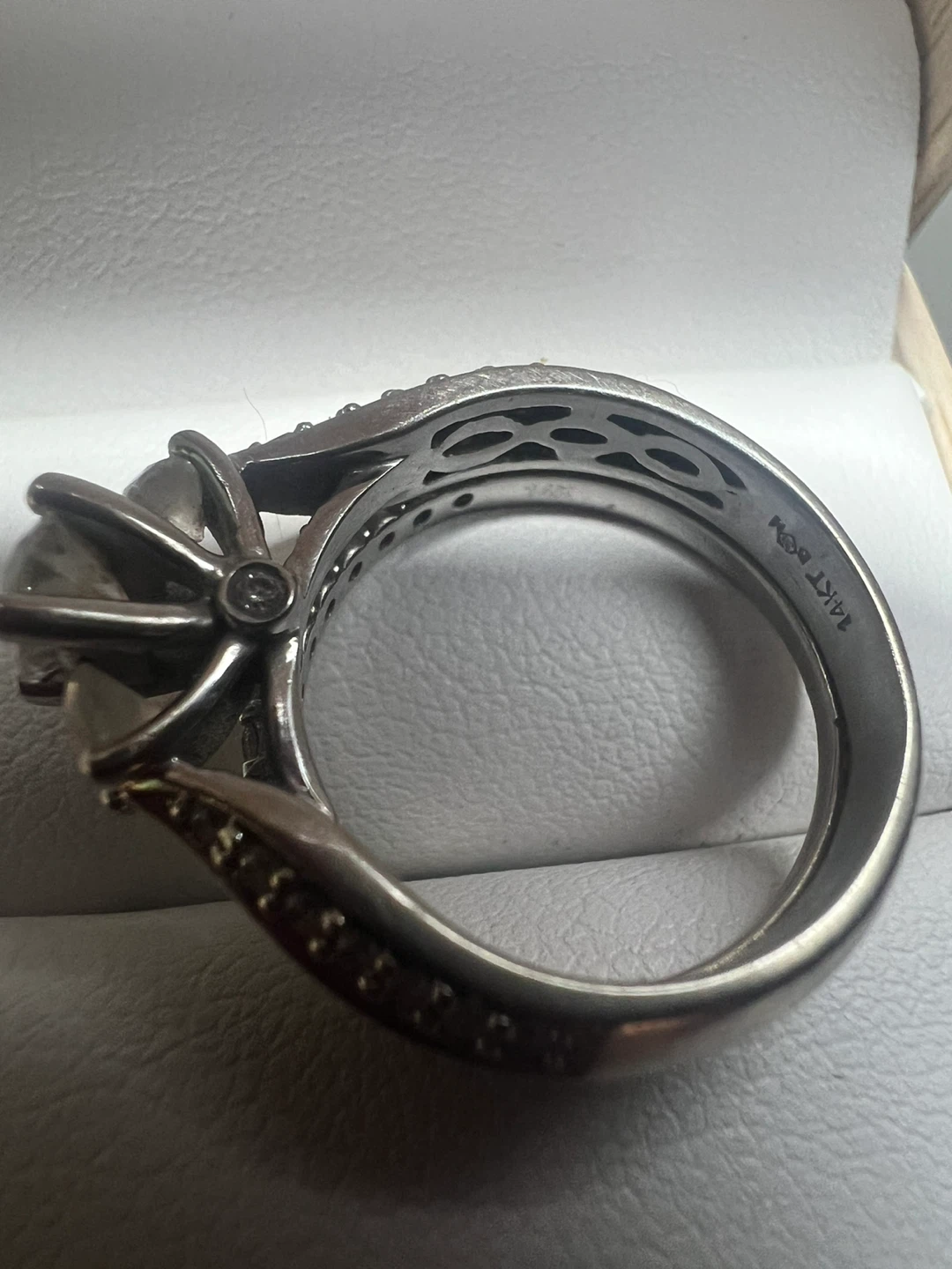 14K White Gold Diamond Ring w/appraisal - photo 4