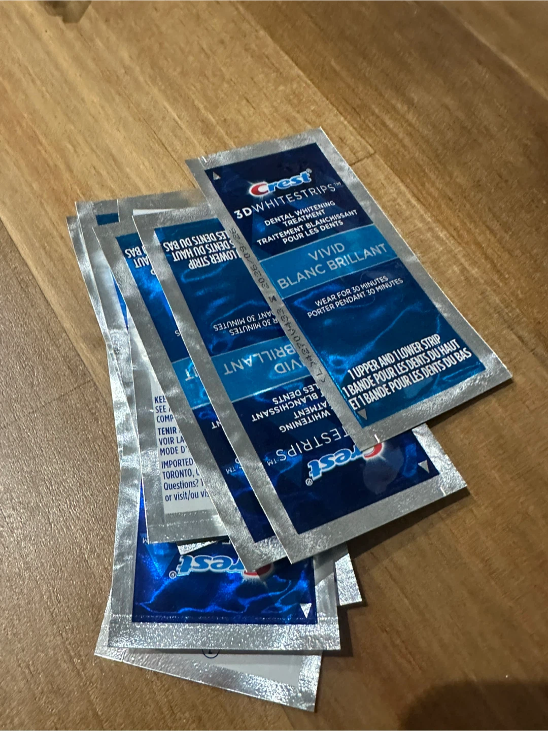 9 Crest 3D Whitestrips Vivid
