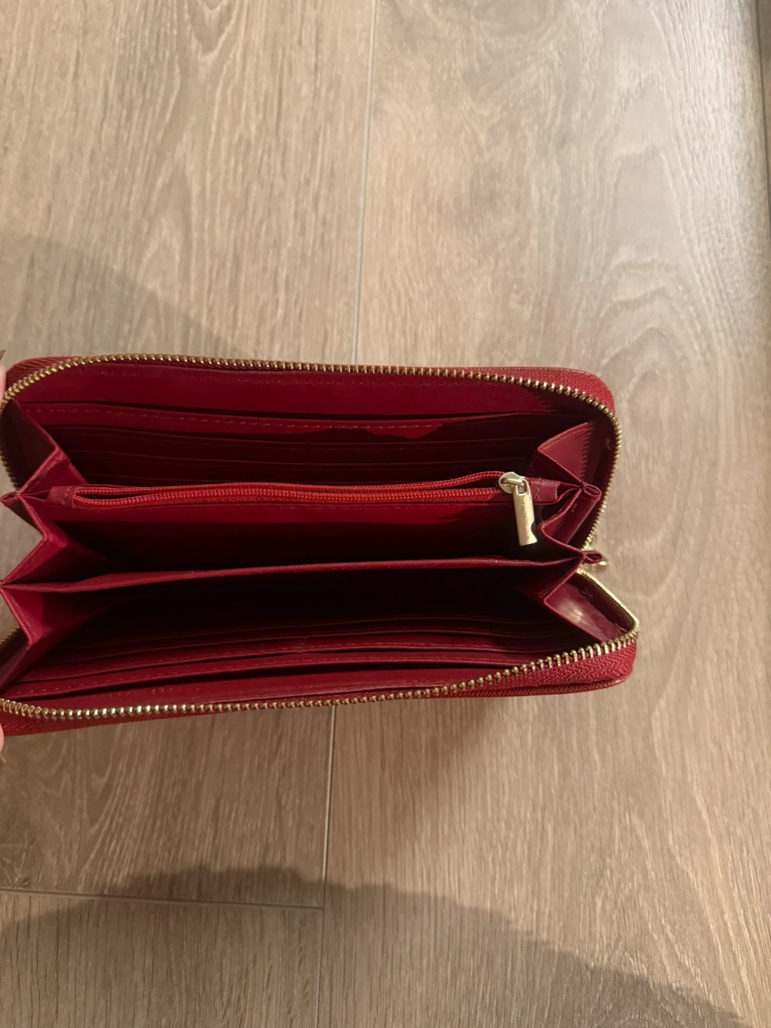 BCBG Generation Red Wallet - photo 4