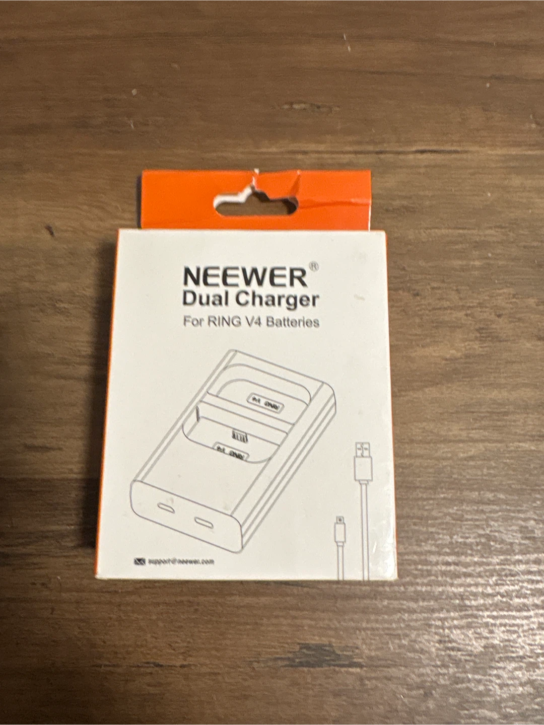 NEEWER Dual Charger for RING V4 Batteries