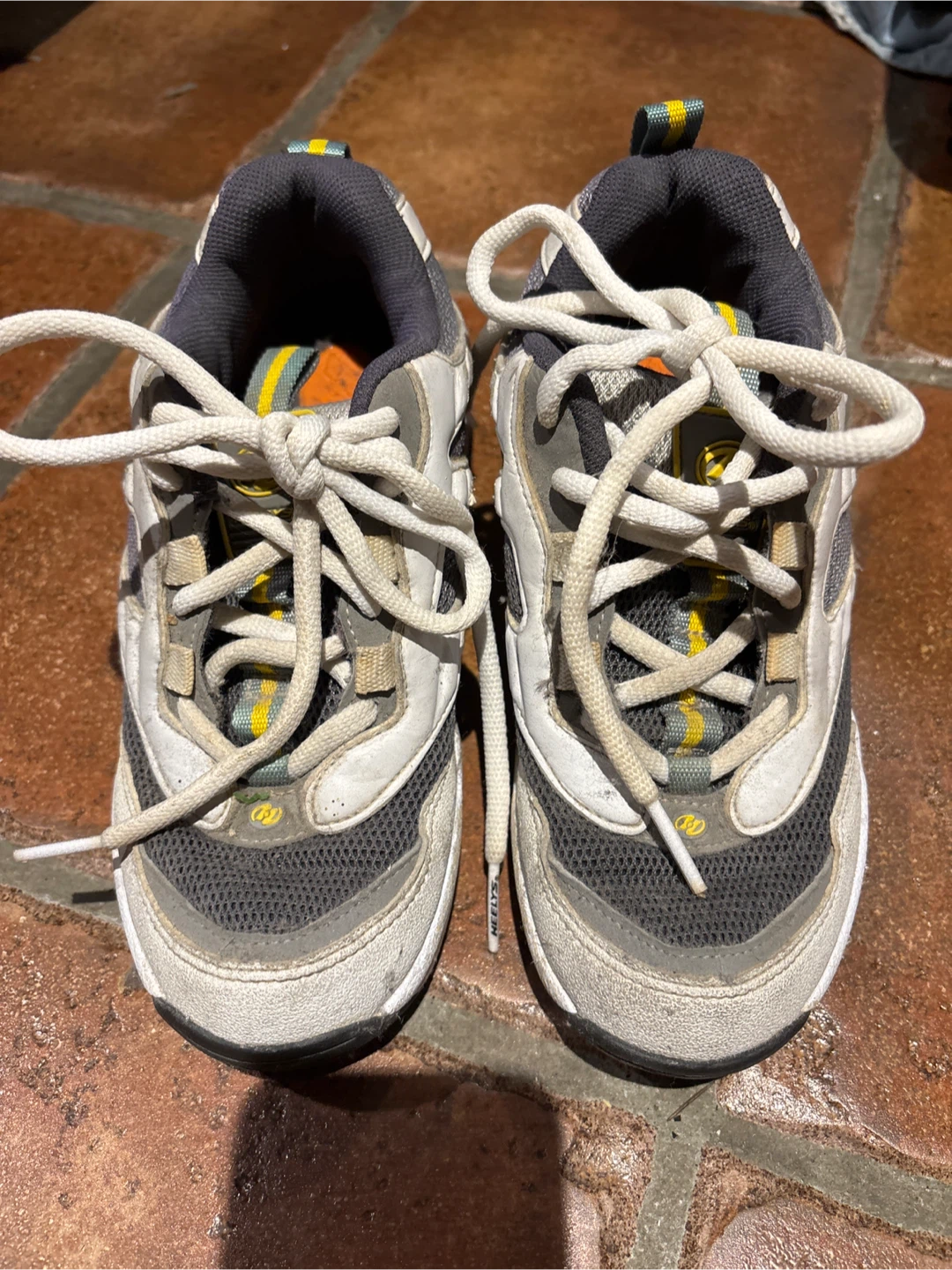 Heelys Roller Shoes - Size 5 US