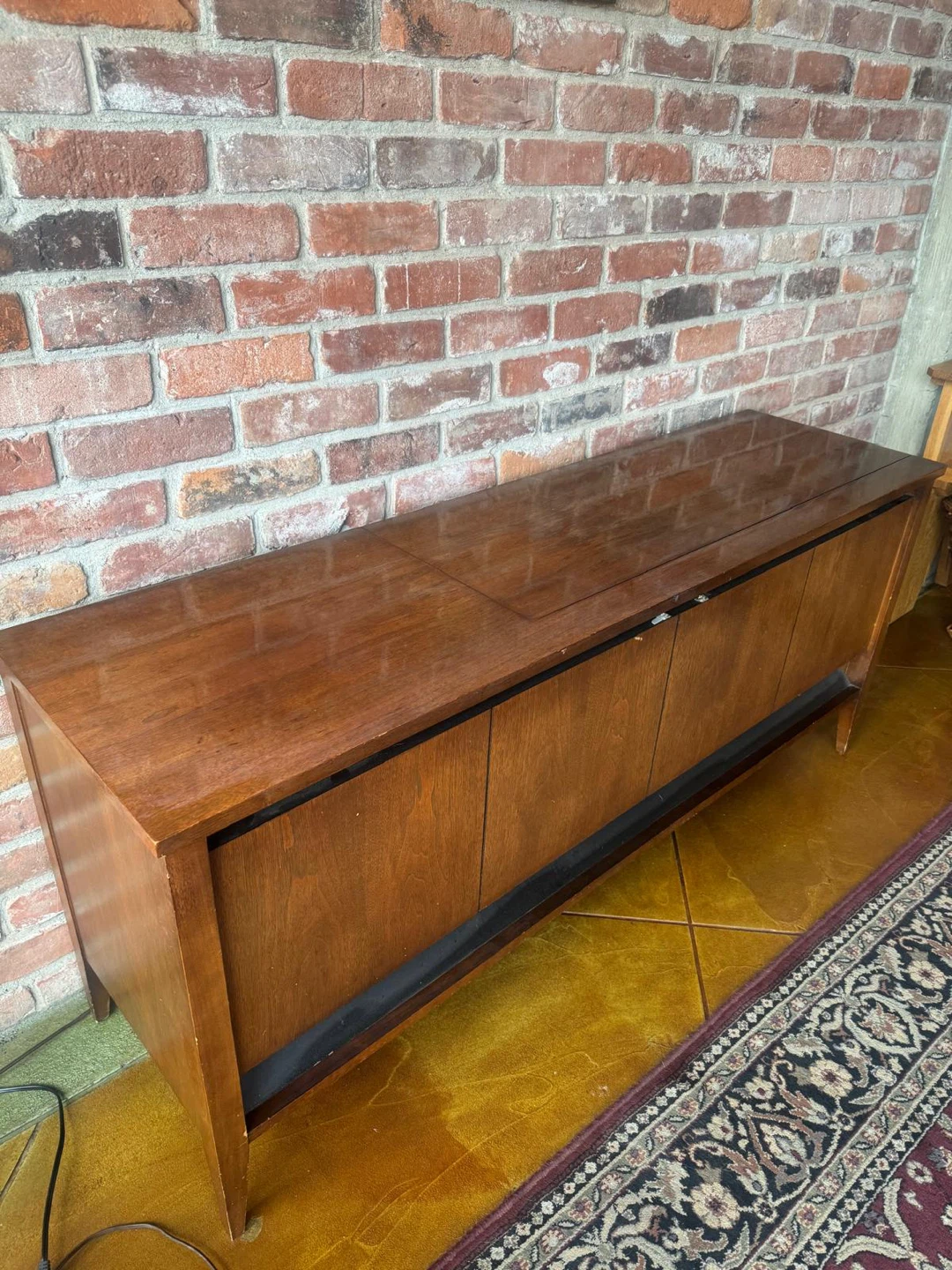 Vintage Deilcraft Esquire TR 20 Record Player Cabinet