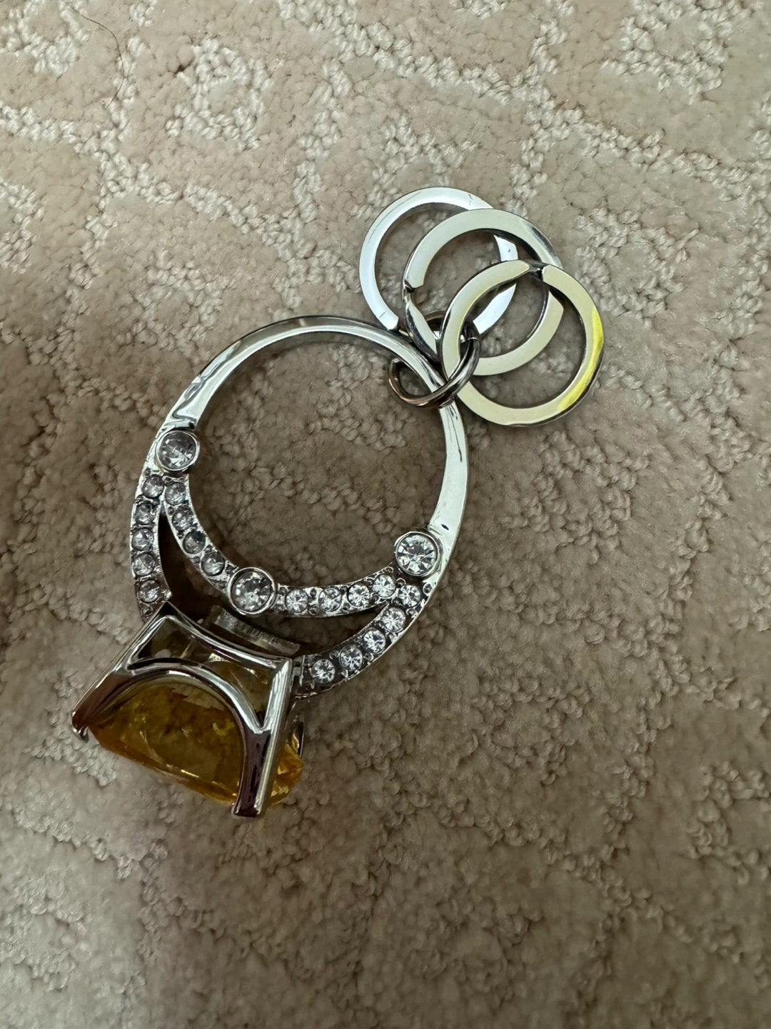 Juicy Couture Ring Keychain - photo 2