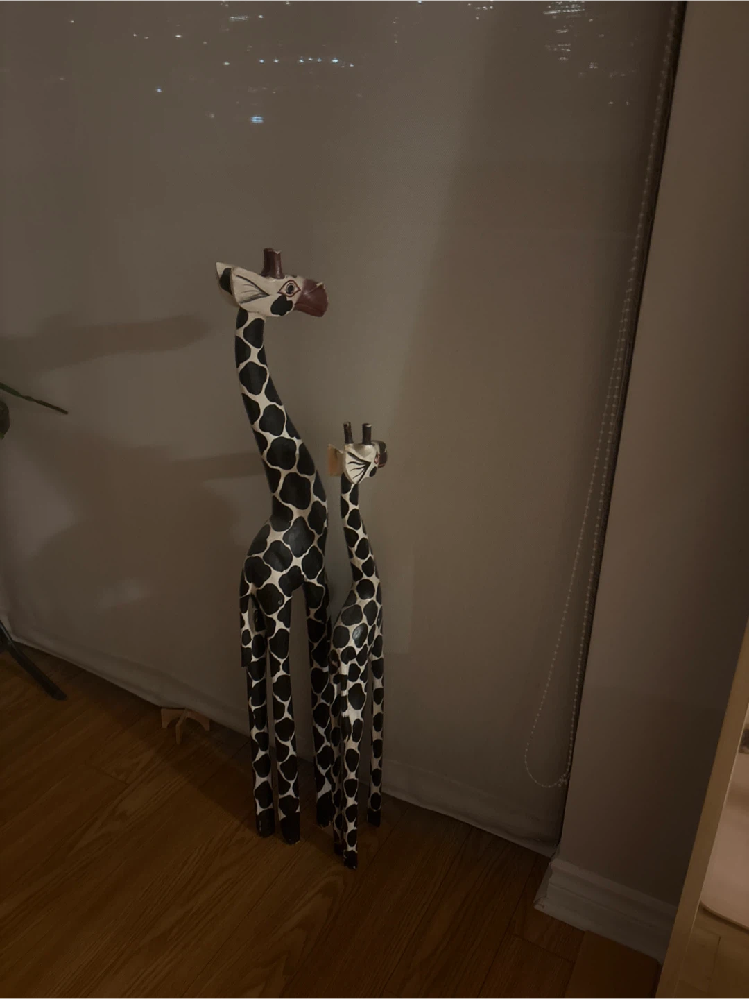 Wooden Giraffe Statues - Home Decor