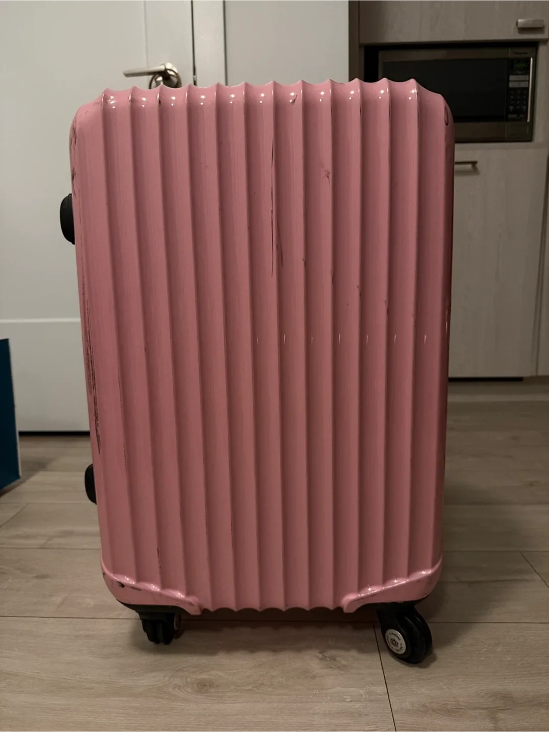 24 inch suitcase