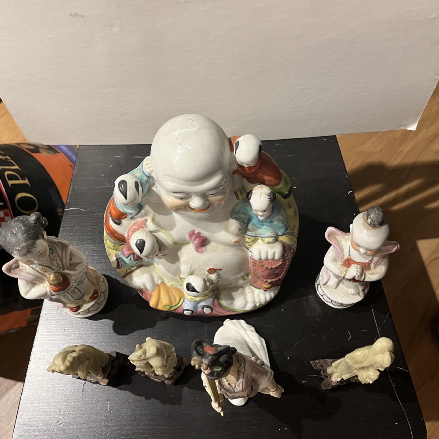 Buddha Statue with other Chinese figures - photo 2