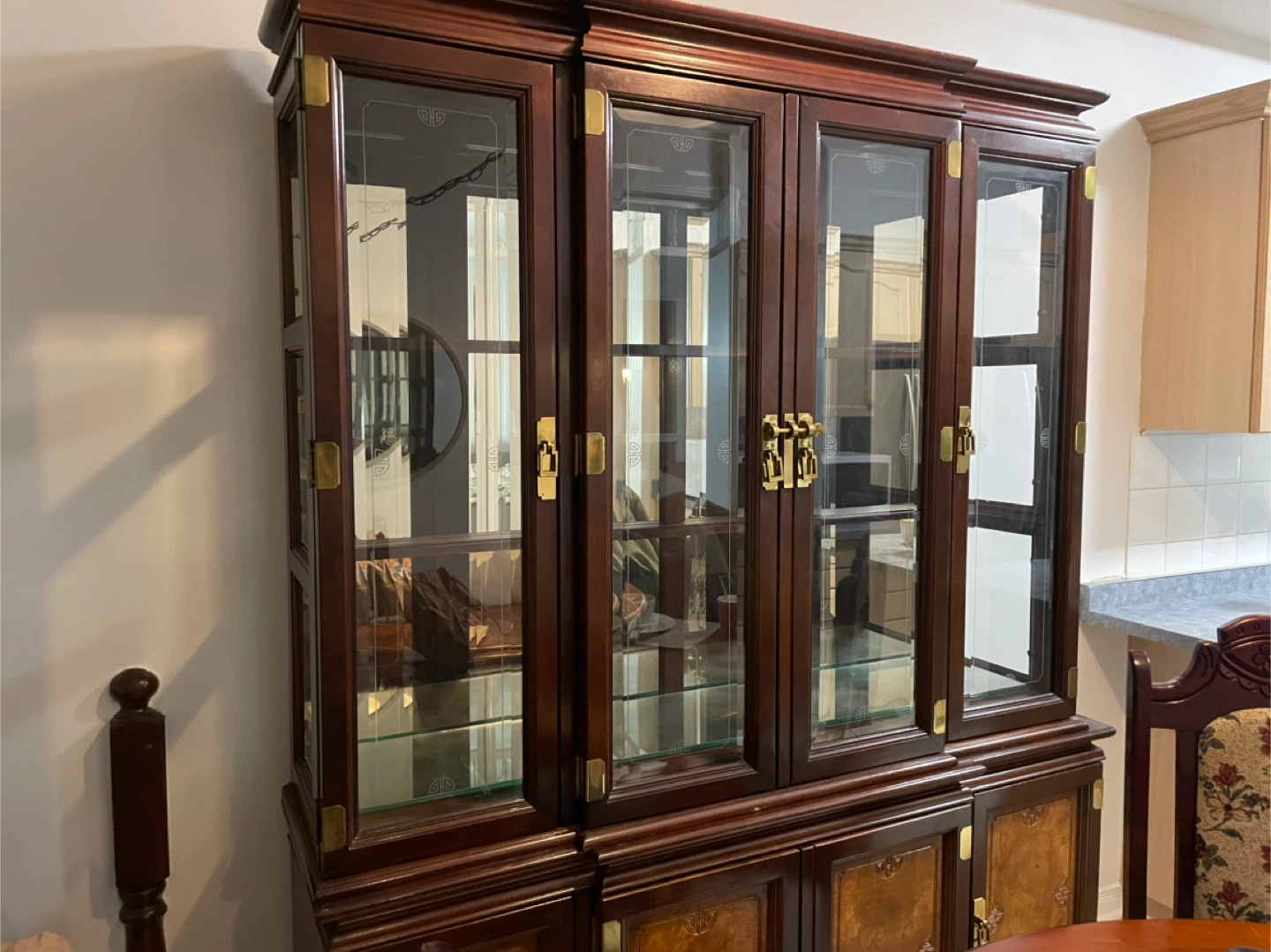 Wooden China Cabinet - photo 3