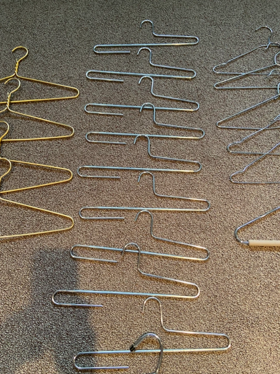 20 heavy duty metal hangers - photo 4