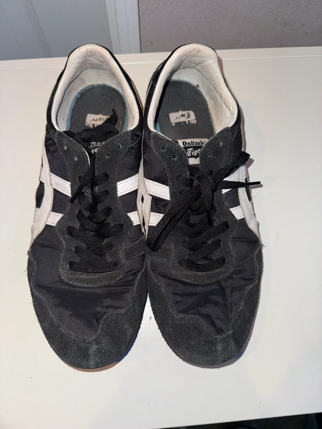 Onitsuka Tiger Stripes Black & White Shoes - US 10