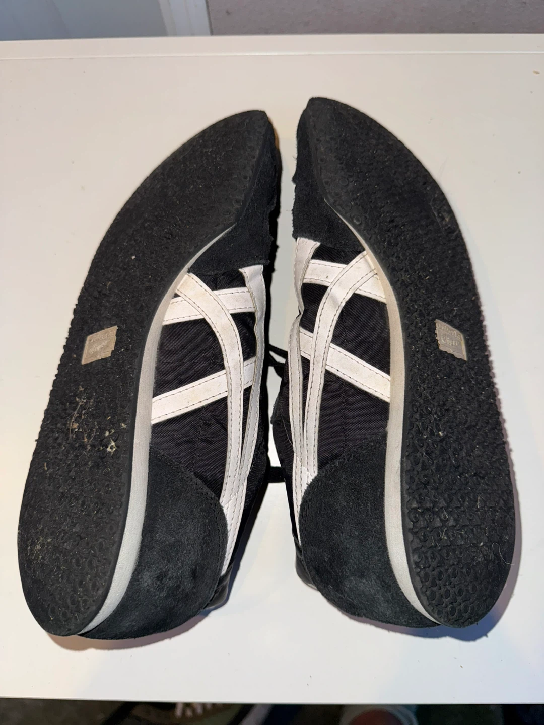 Onitsuka Tiger Stripes Black & White Shoes - US 10 - photo 3