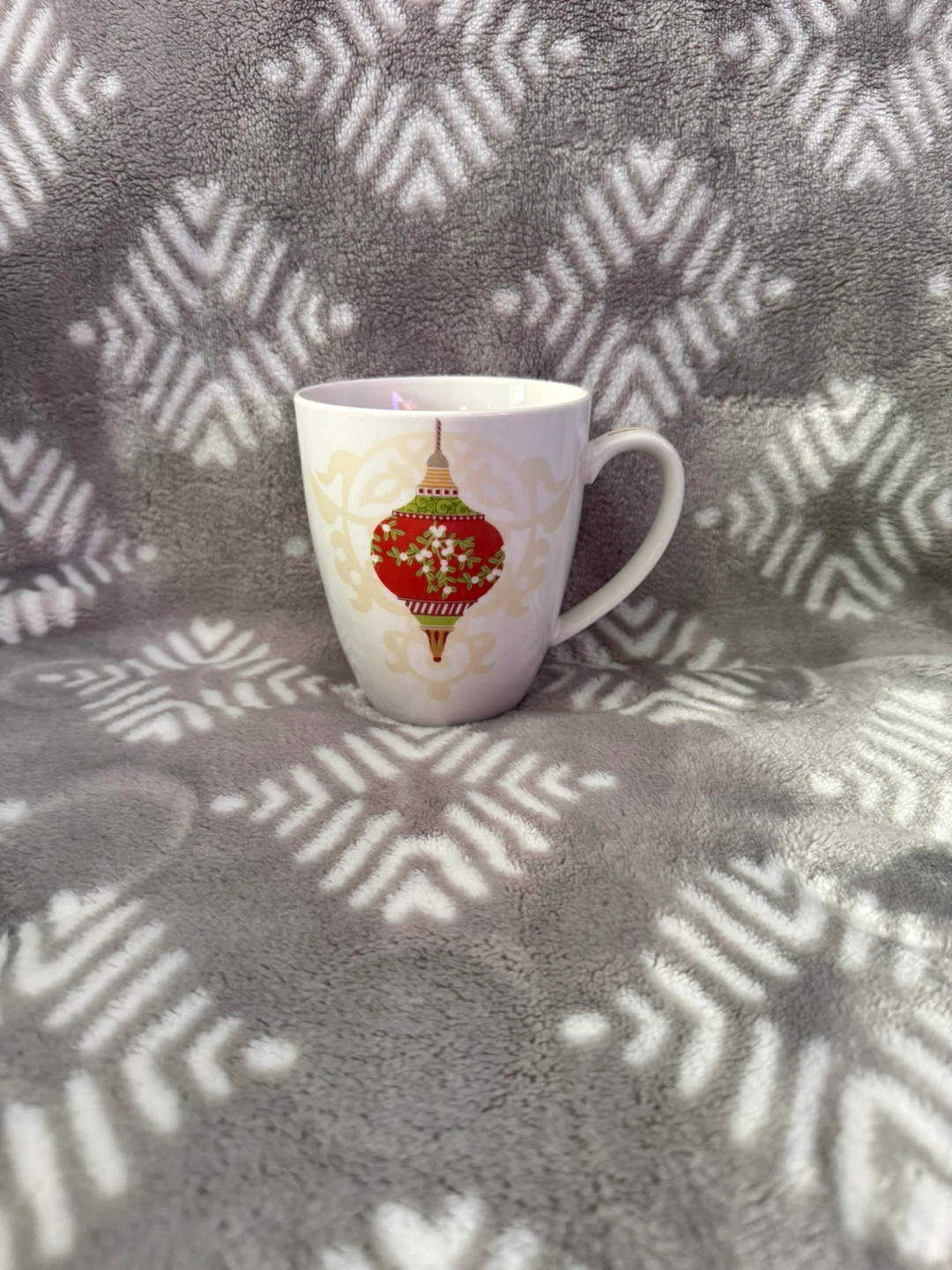 Set of 4 Christmas Ornament Mugs - photo 3