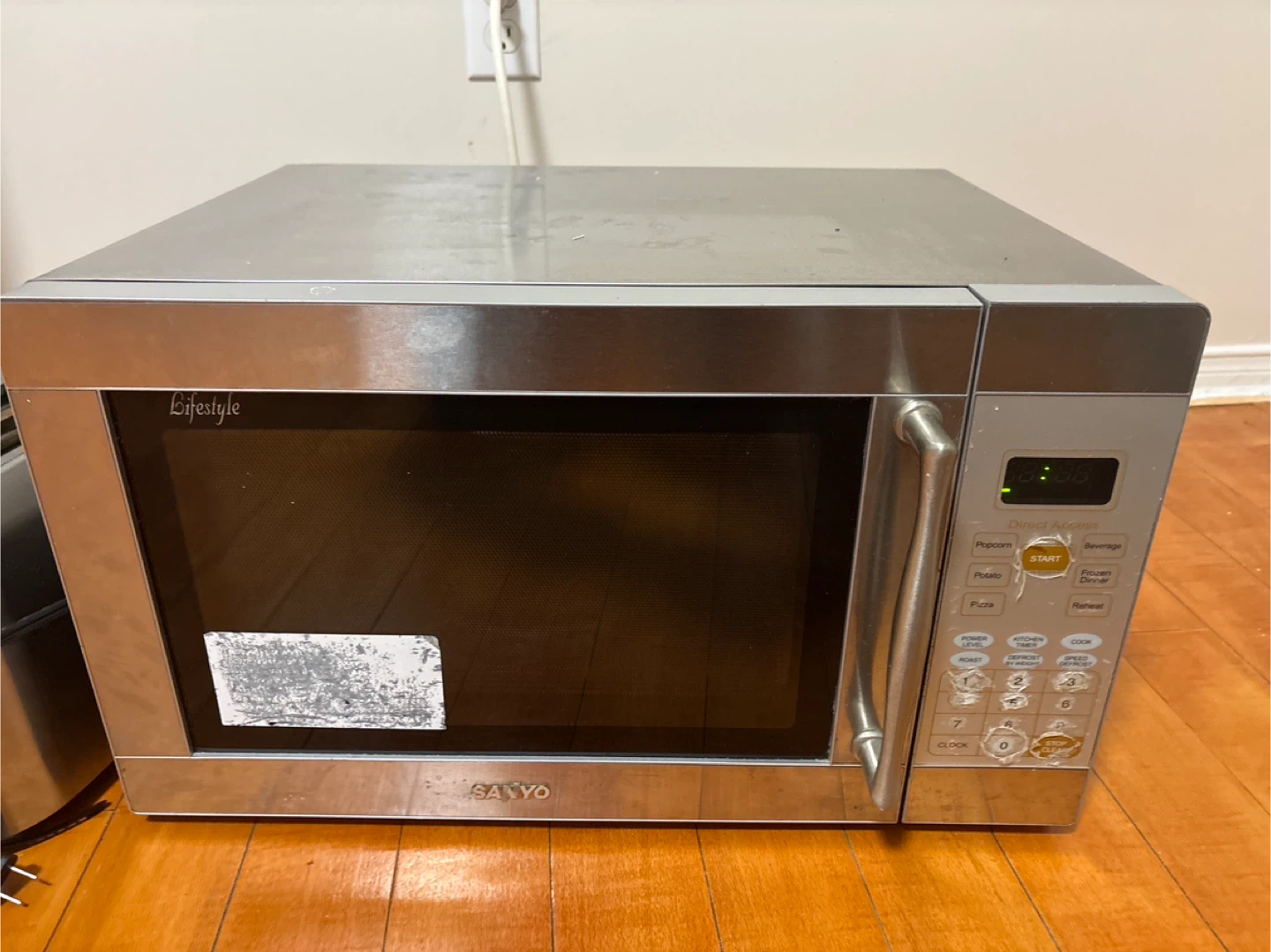 Lifestyle Sanyo Microwave