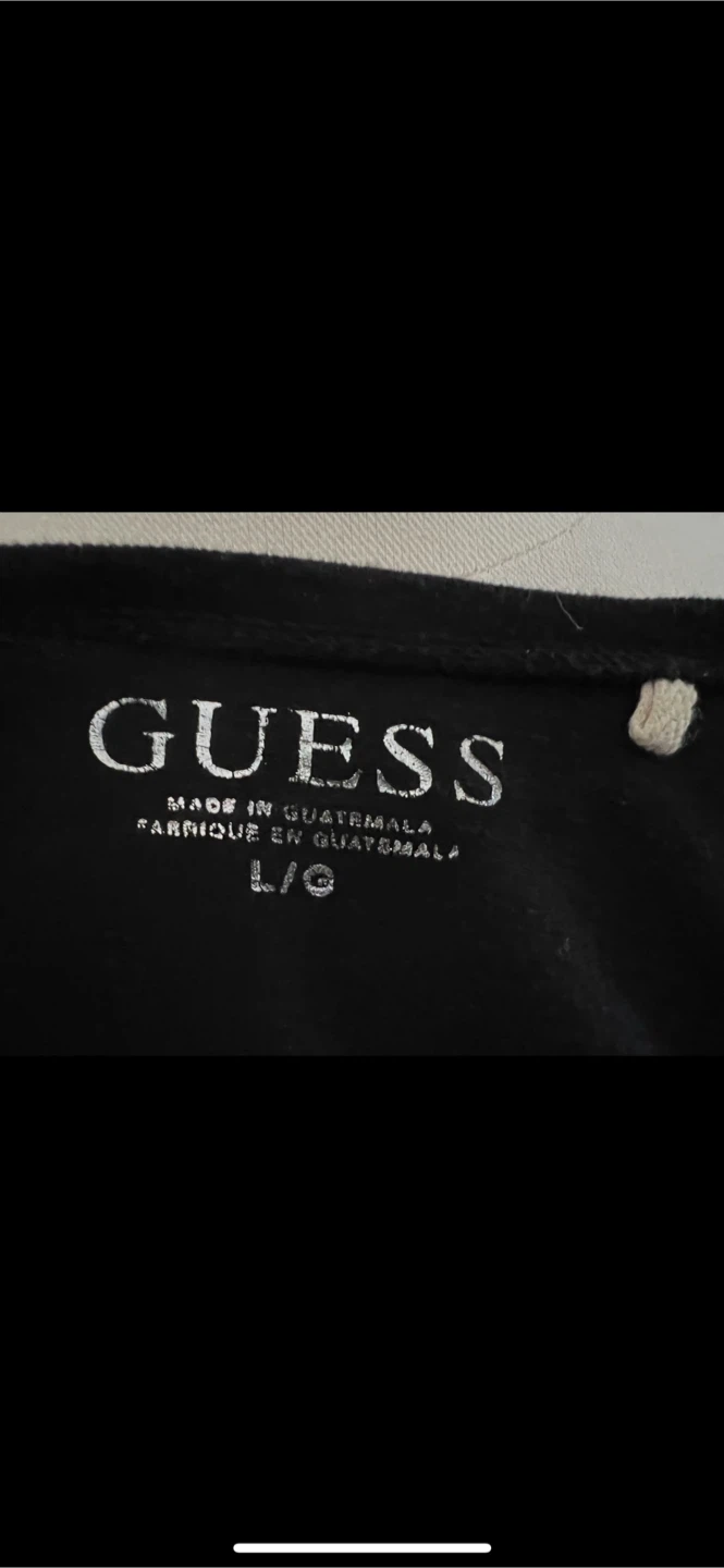 NEW Guess Black Graphic T-Shirt - Size L - photo 2