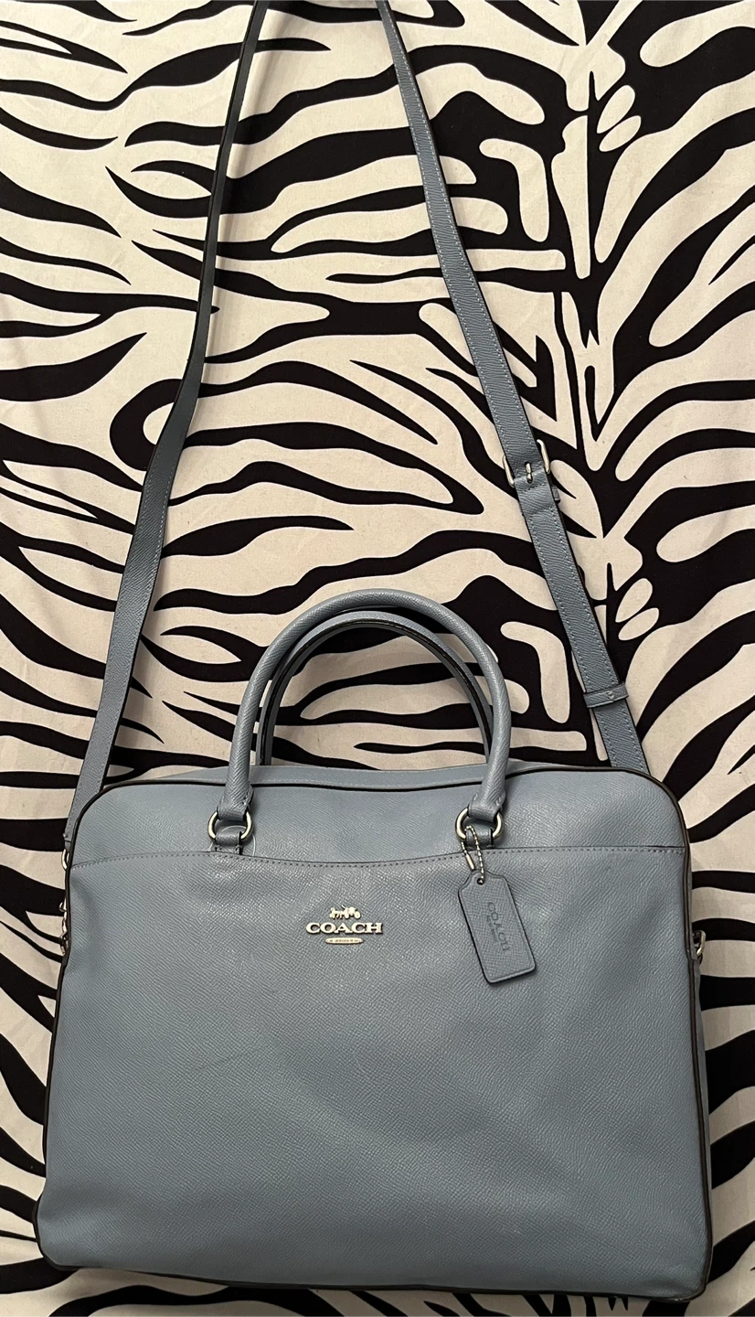 🩵 Coach cornflower blue color crossgrain Leather Laptop Bag  🩵