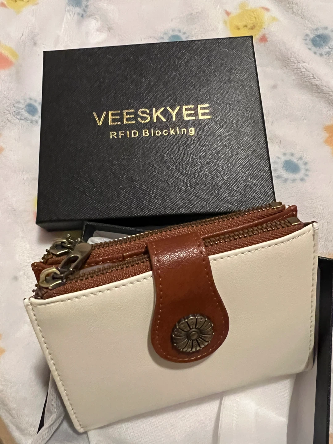 VEESKYEE RFID Blocking Wallet - Brown & White - NEW!
