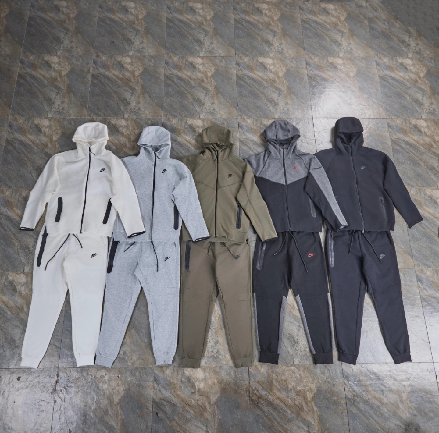 Nike Tech Fleece Suit