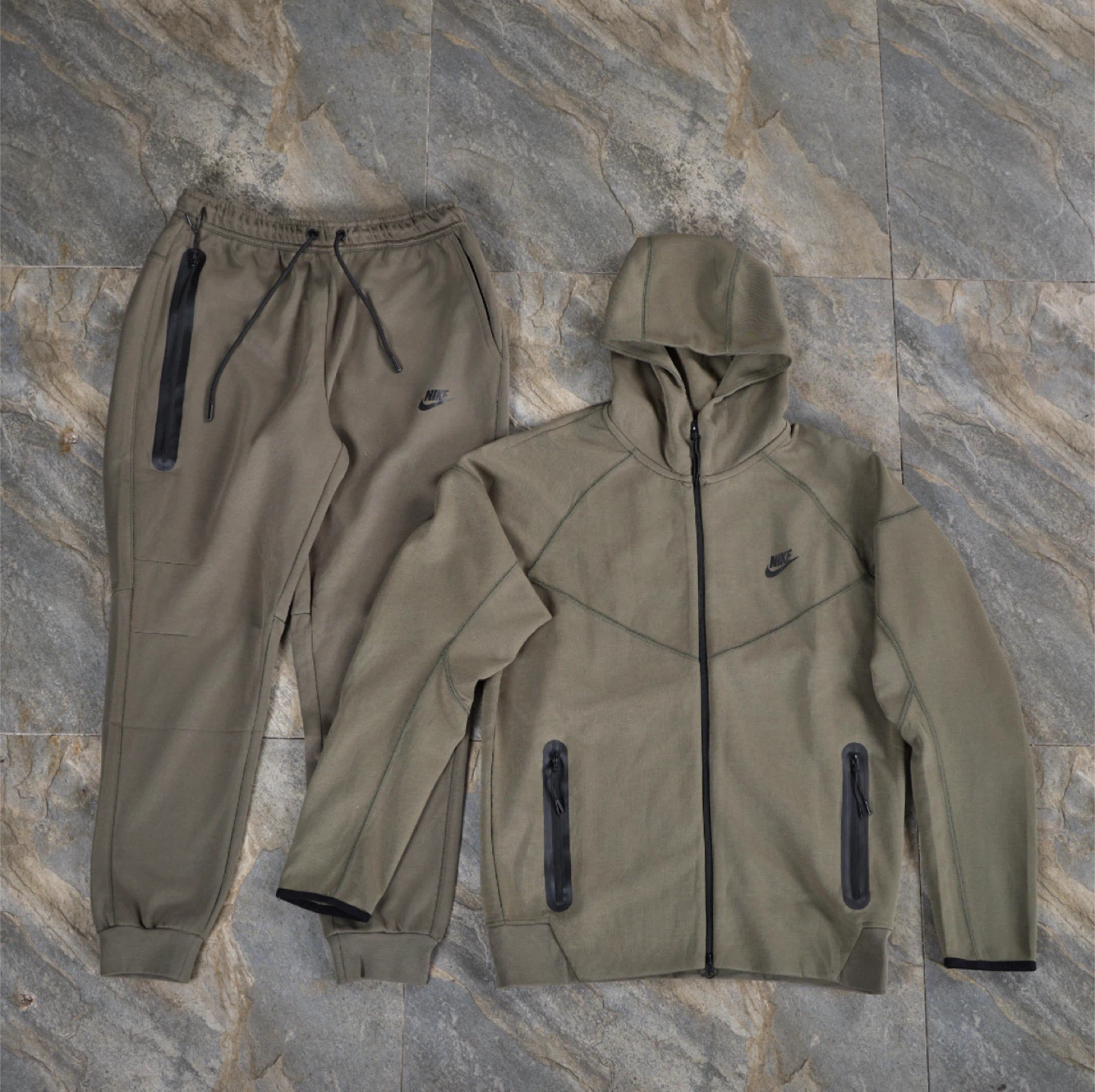 Nike Tech Fleece Suit - photo 5