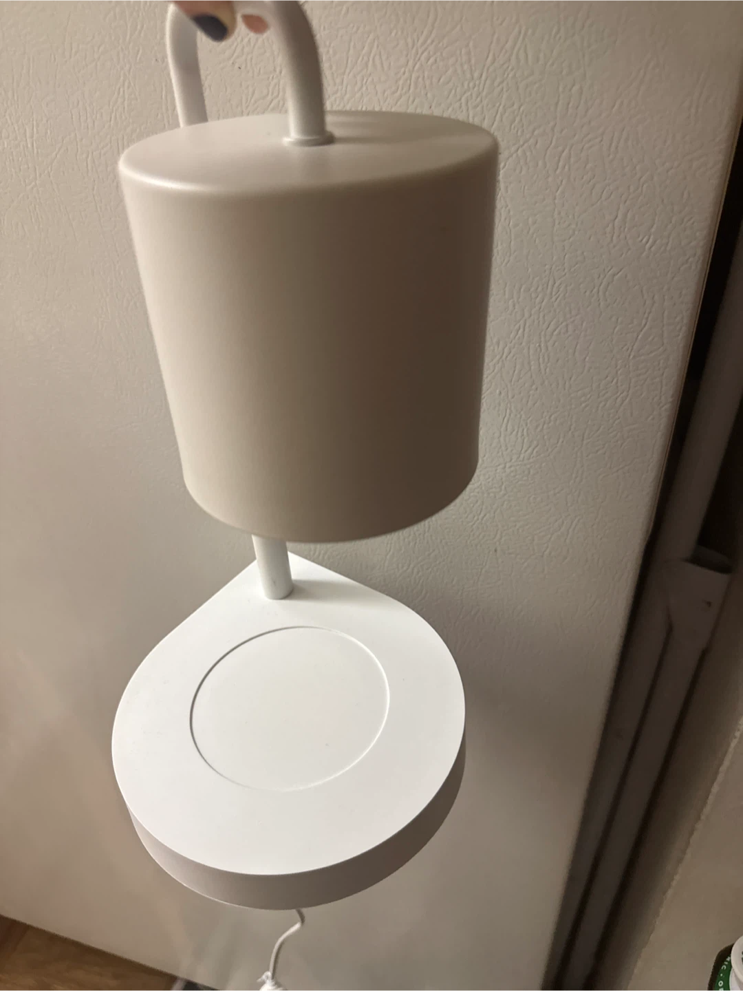 White Adjustable Table Lamp - photo 2